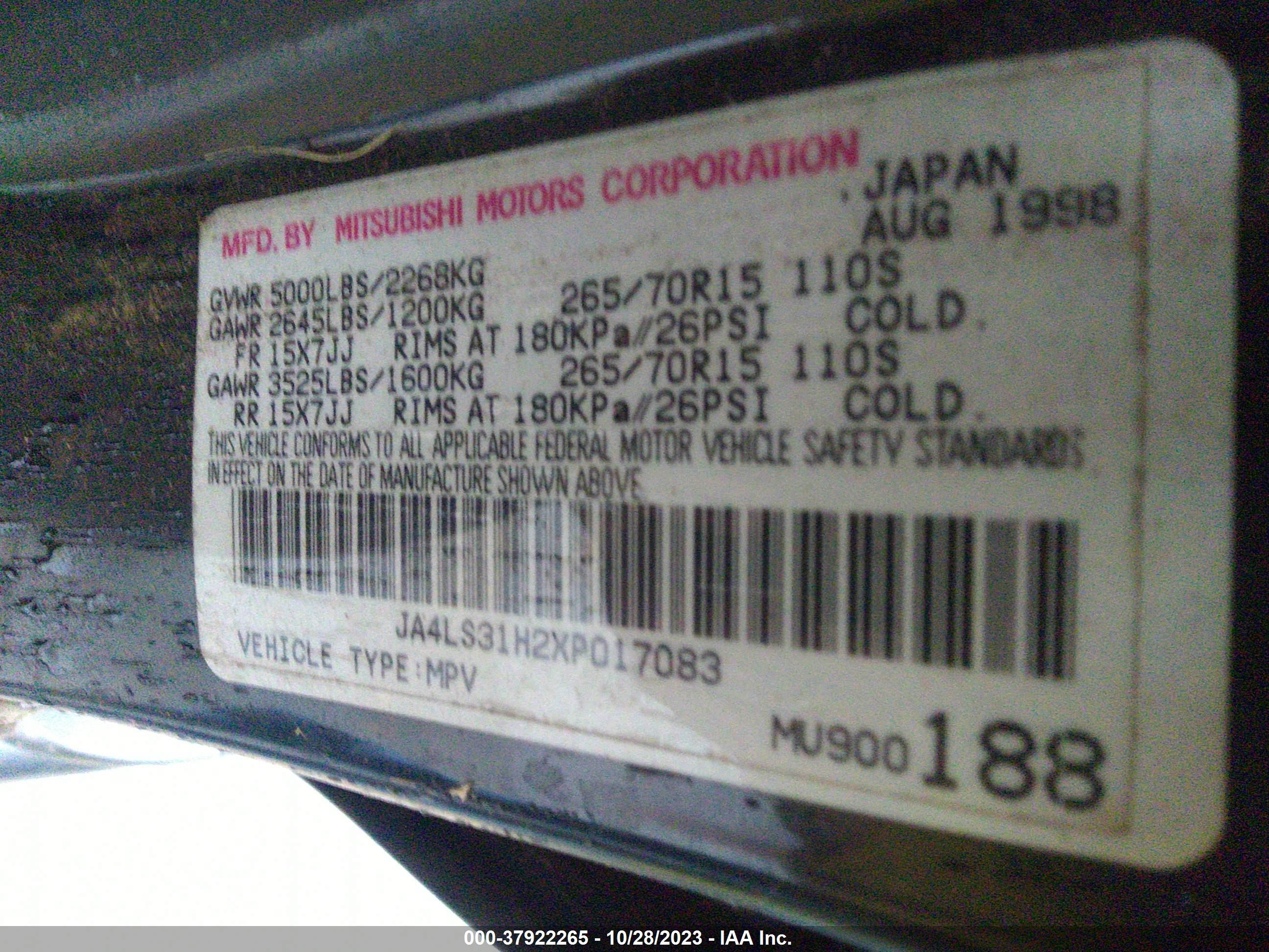 Photo 8 VIN: JA4LS31H2XP017083 - MITSUBISHI MONTERO SPORT 