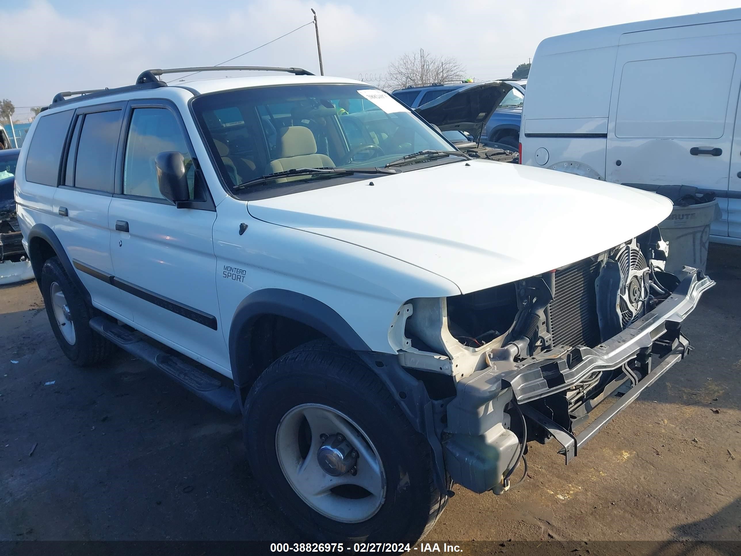 Photo 0 VIN: JA4LS31H2YP020907 - MITSUBISHI MONTERO SPORT 