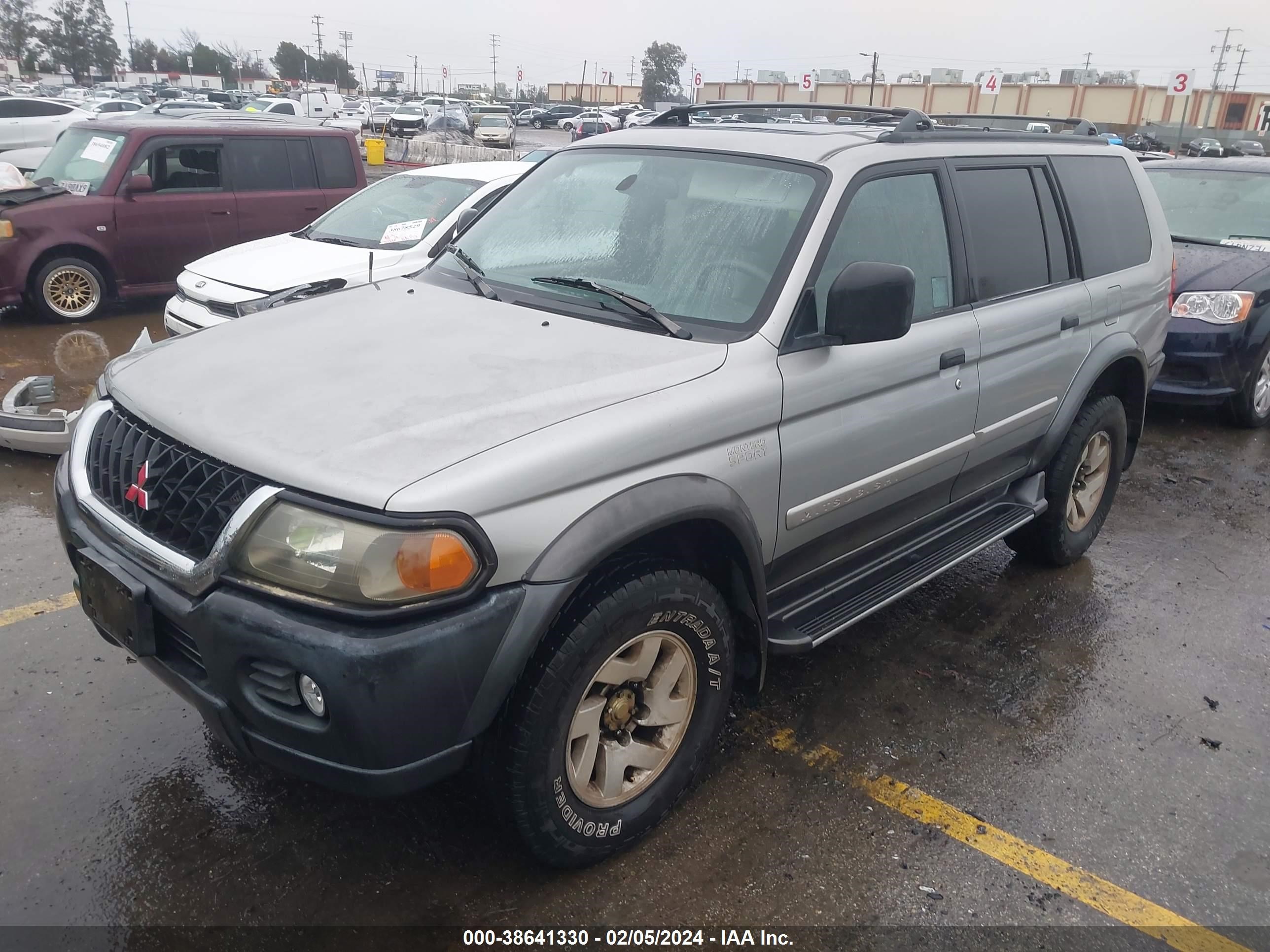 Photo 1 VIN: JA4LS31H4YP807678 - MITSUBISHI MONTERO SPORT 