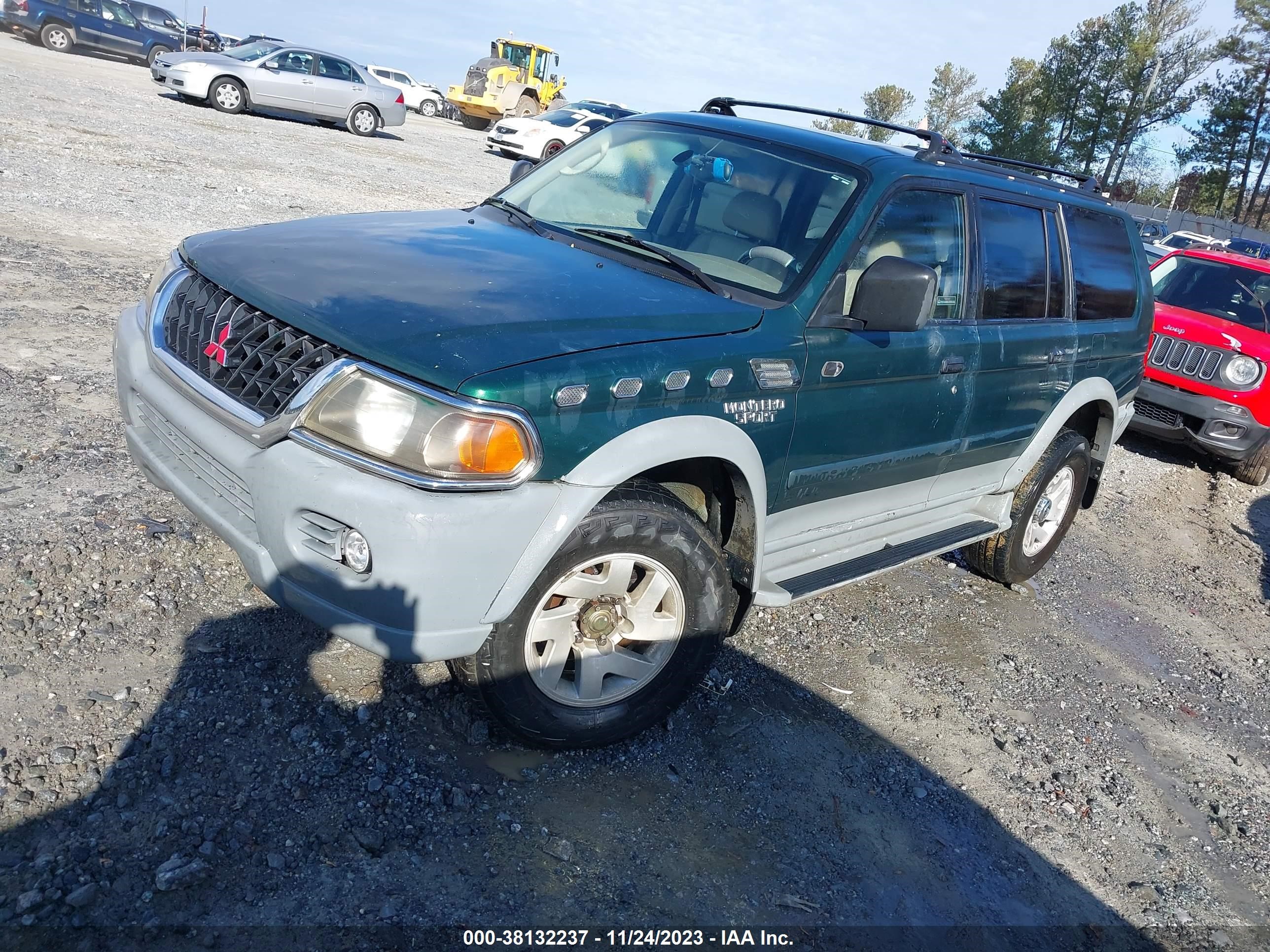 Photo 1 VIN: JA4LS31H6YP015922 - MITSUBISHI MONTERO SPORT 