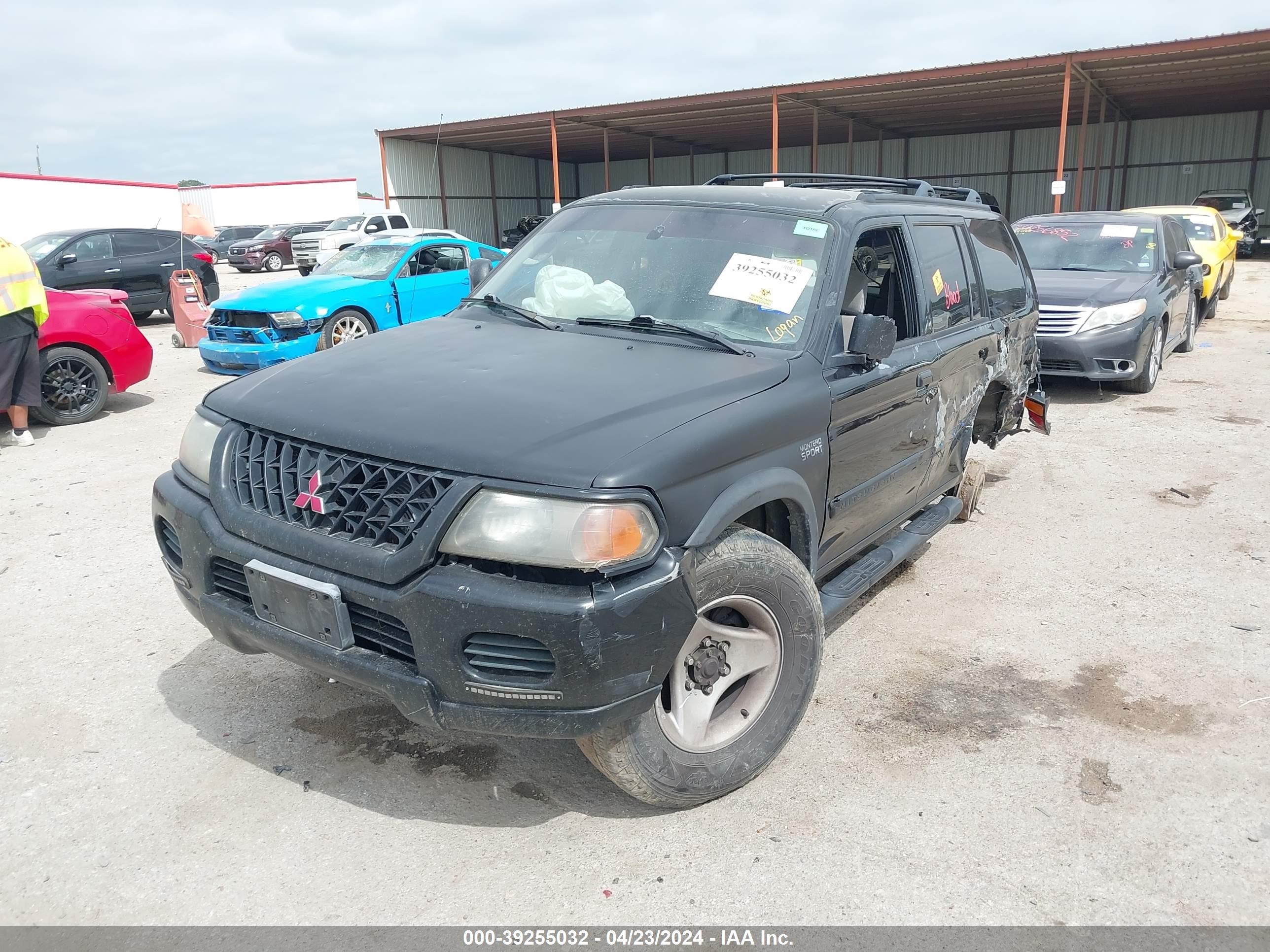 Photo 1 VIN: JA4LS31H9YP019799 - MITSUBISHI MONTERO SPORT 