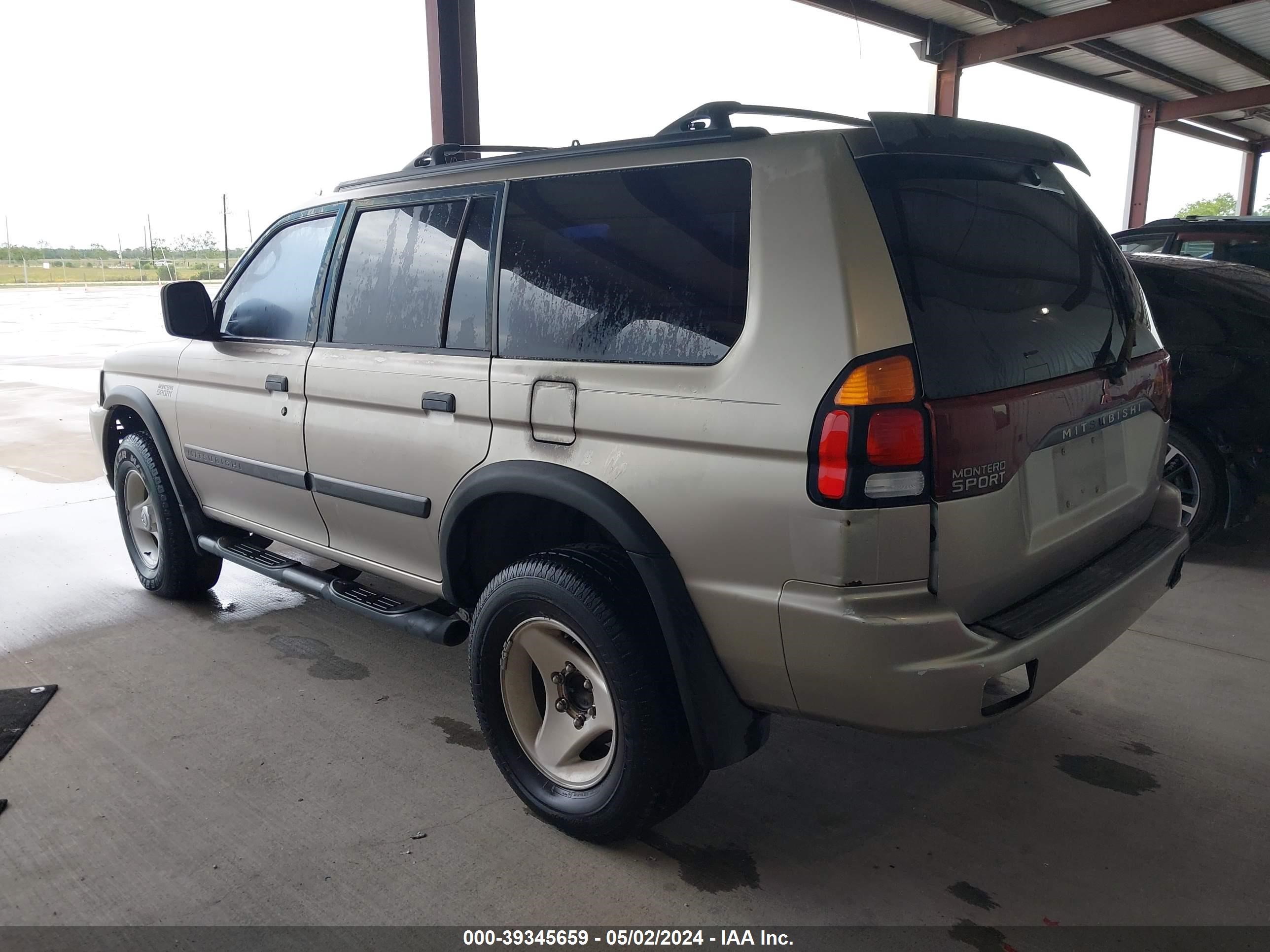 Photo 2 VIN: JA4LS31HXYP800718 - MITSUBISHI MONTERO SPORT 