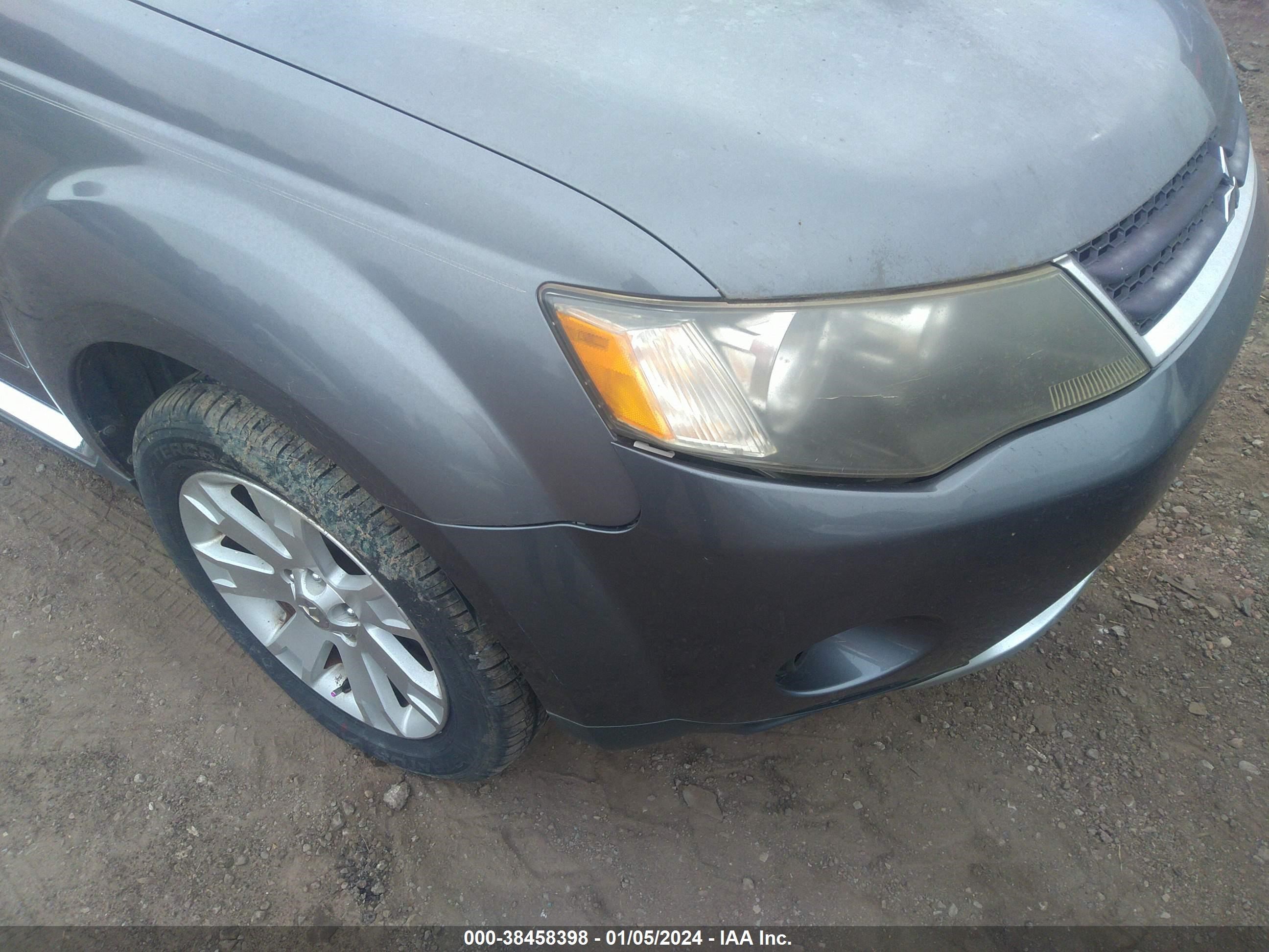 Photo 5 VIN: JA4LS31W69Z015813 - MITSUBISHI OUTLANDER 