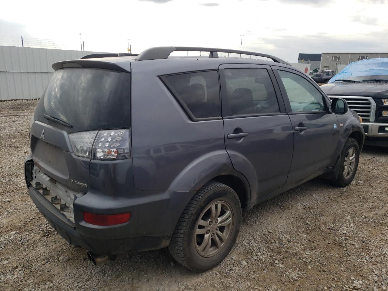 Photo 2 VIN: JA4LT21W98Z601931 - MITSUBISHI OUTLANDER 