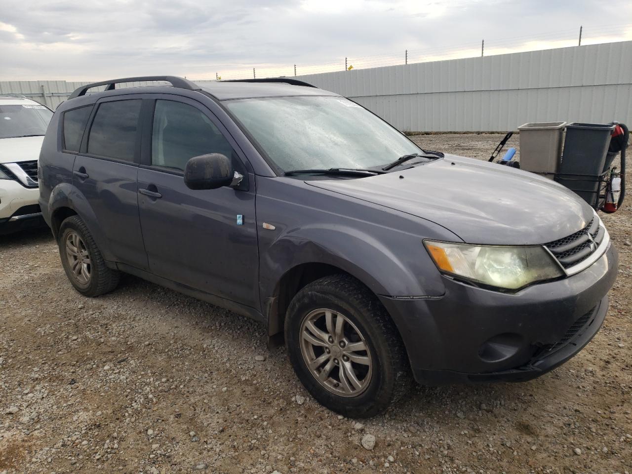 Photo 3 VIN: JA4LT21W98Z601931 - MITSUBISHI OUTLANDER 