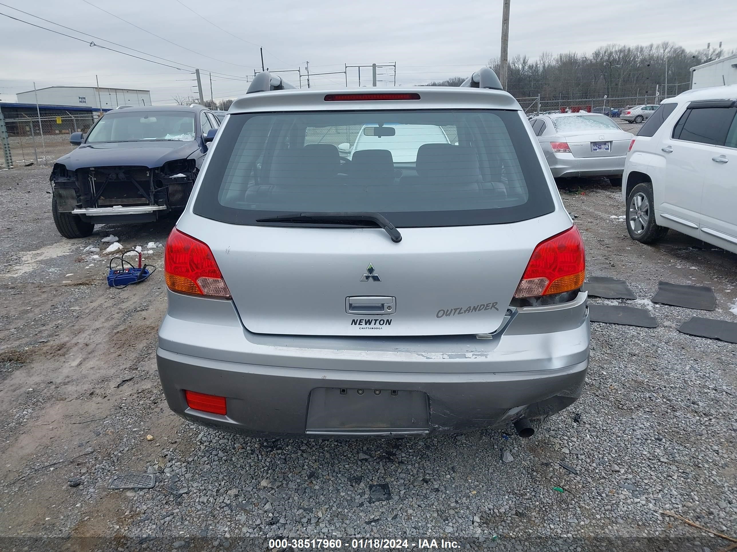 Photo 15 VIN: JA4LX31F14U002829 - MITSUBISHI OUTLANDER 