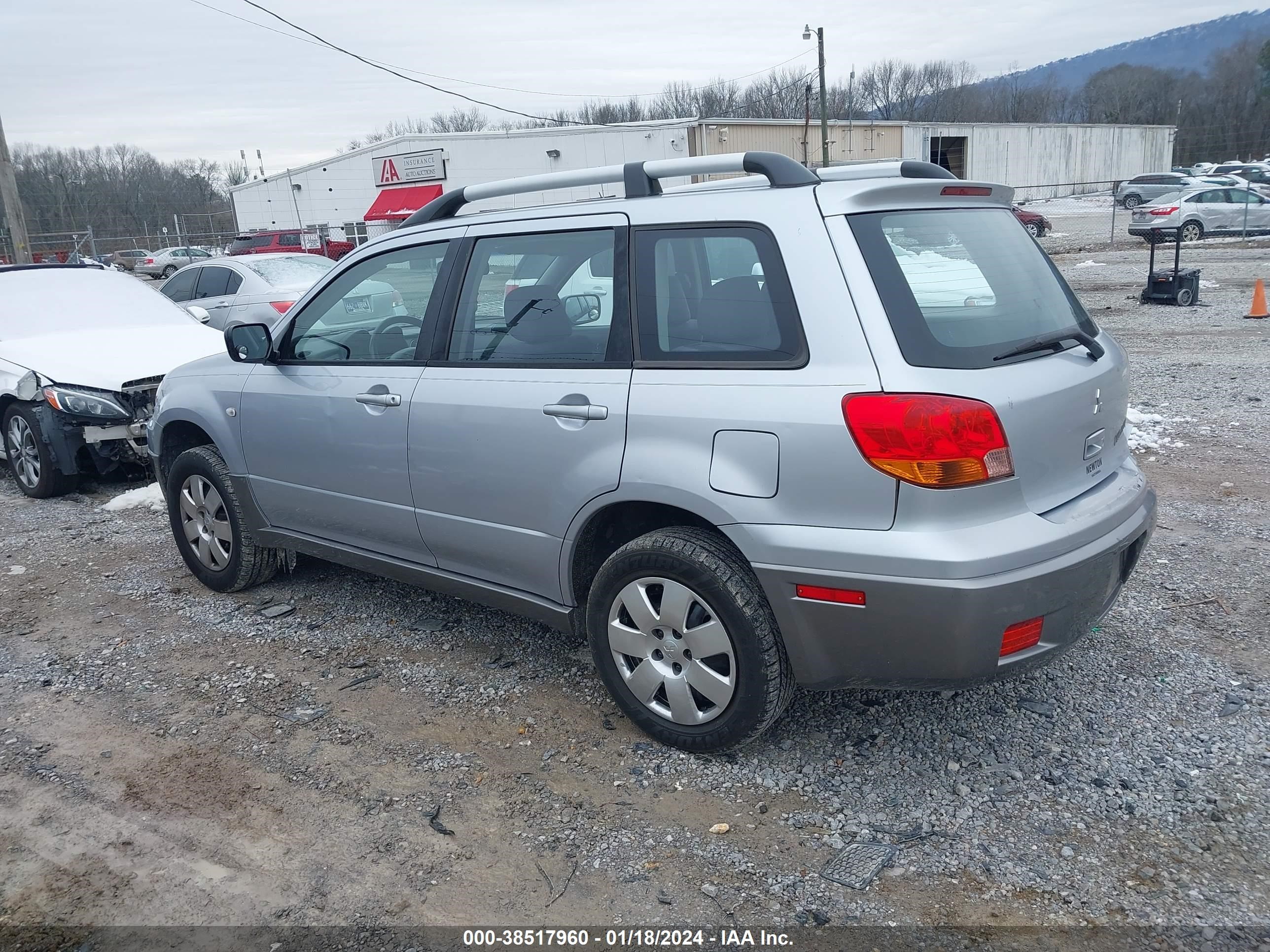 Photo 2 VIN: JA4LX31F14U002829 - MITSUBISHI OUTLANDER 