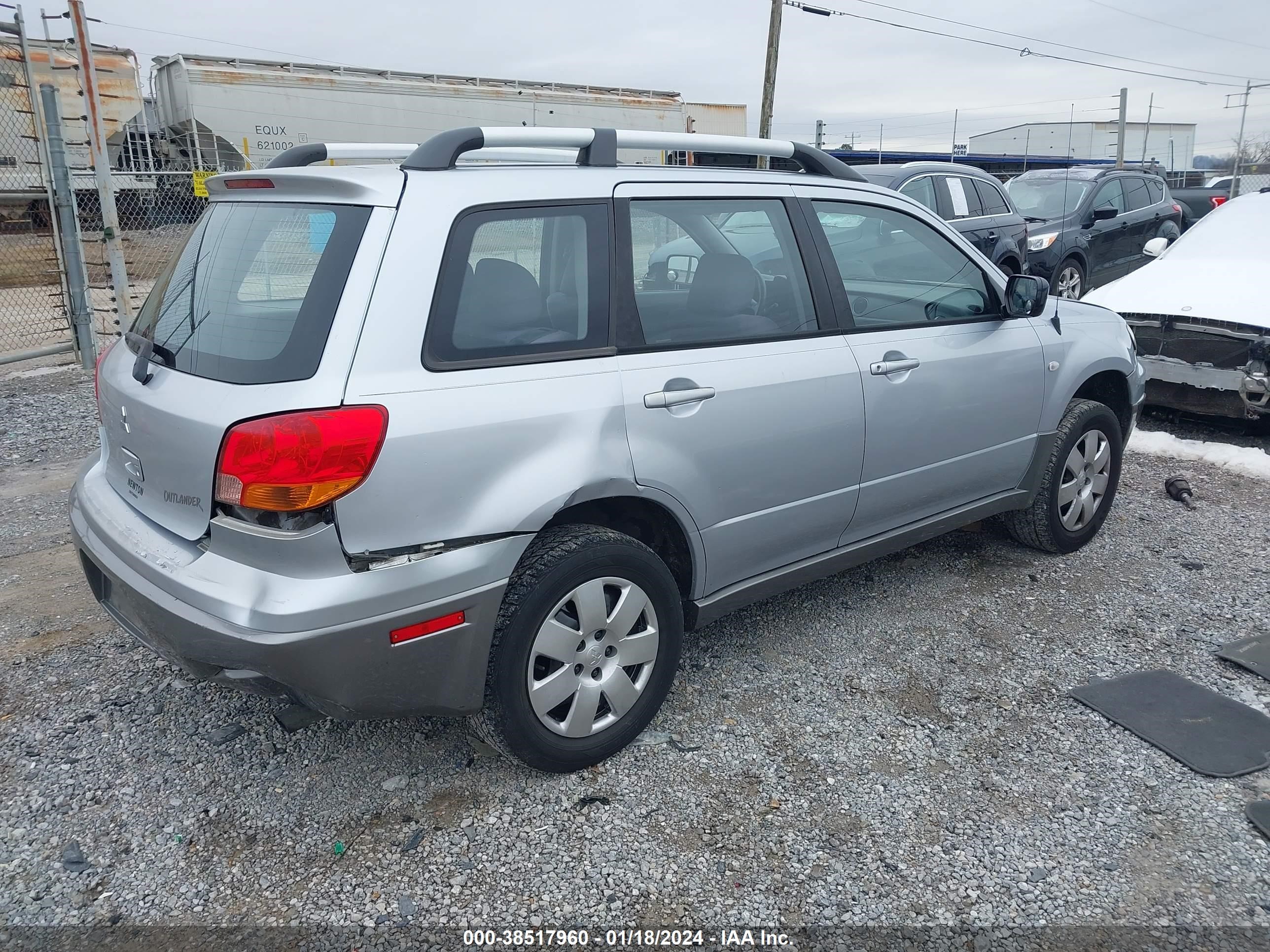 Photo 3 VIN: JA4LX31F14U002829 - MITSUBISHI OUTLANDER 