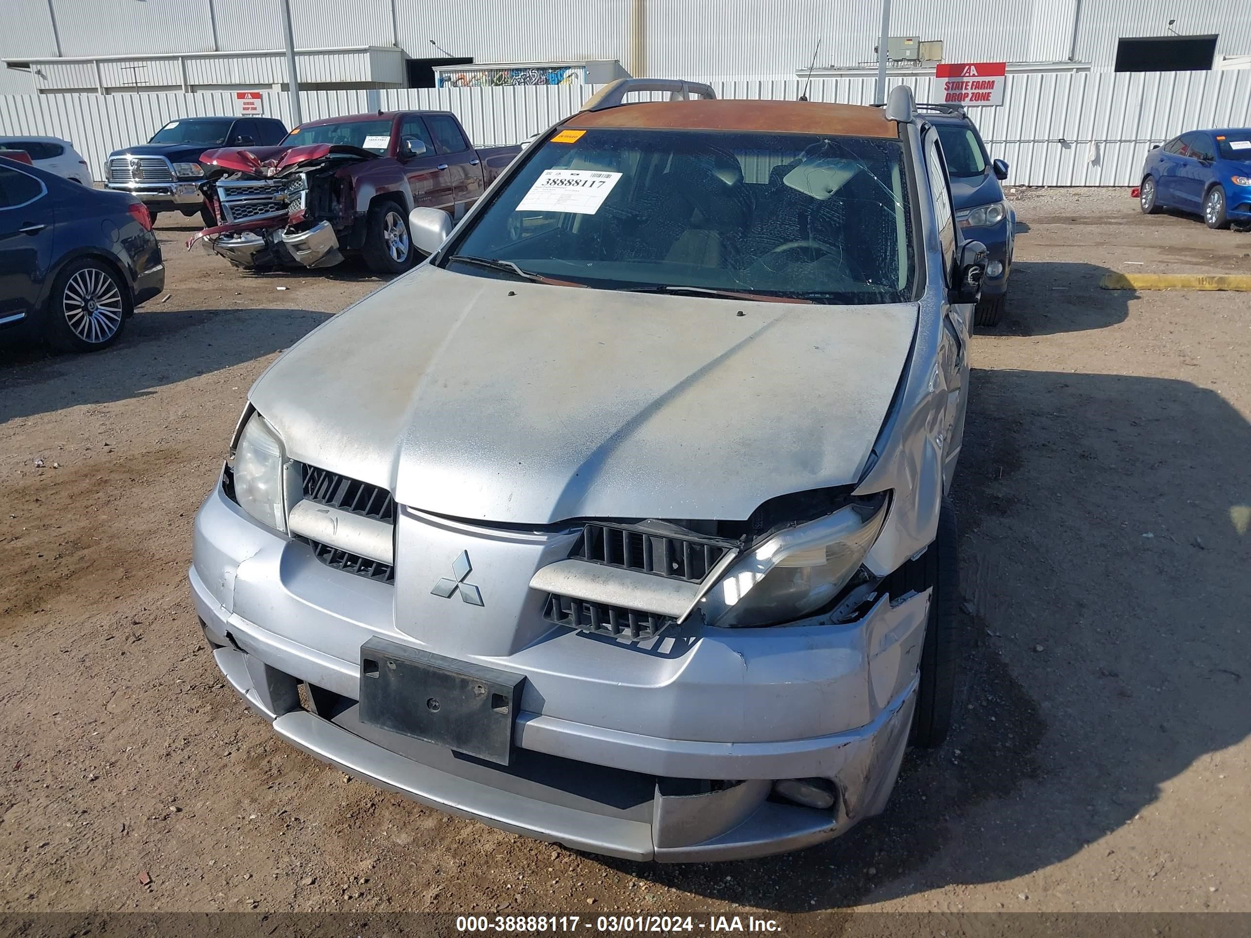 Photo 11 VIN: JA4LX41F36U028776 - MITSUBISHI OUTLANDER 