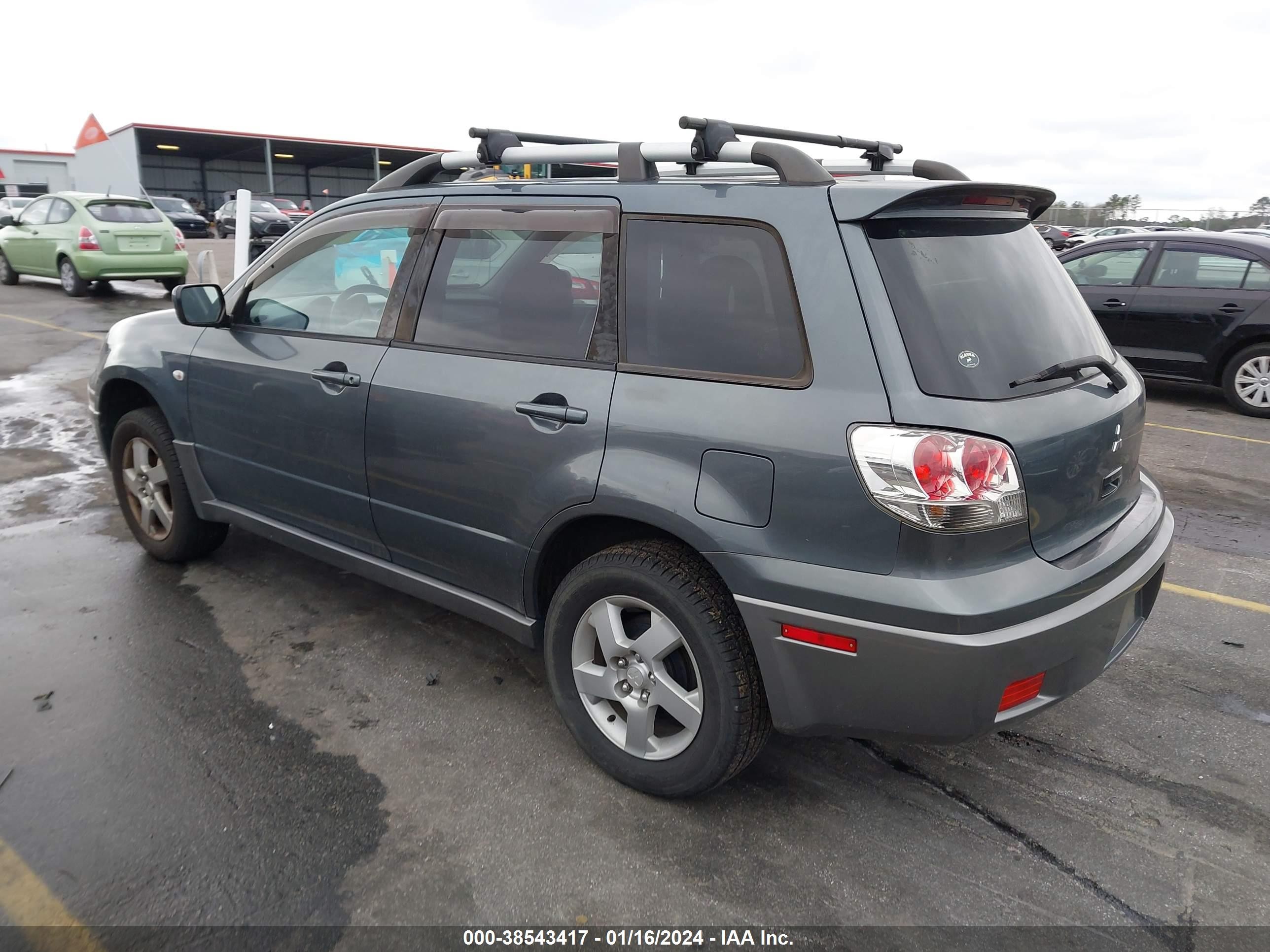 Photo 2 VIN: JA4LX41F44U013636 - MITSUBISHI OUTLANDER 