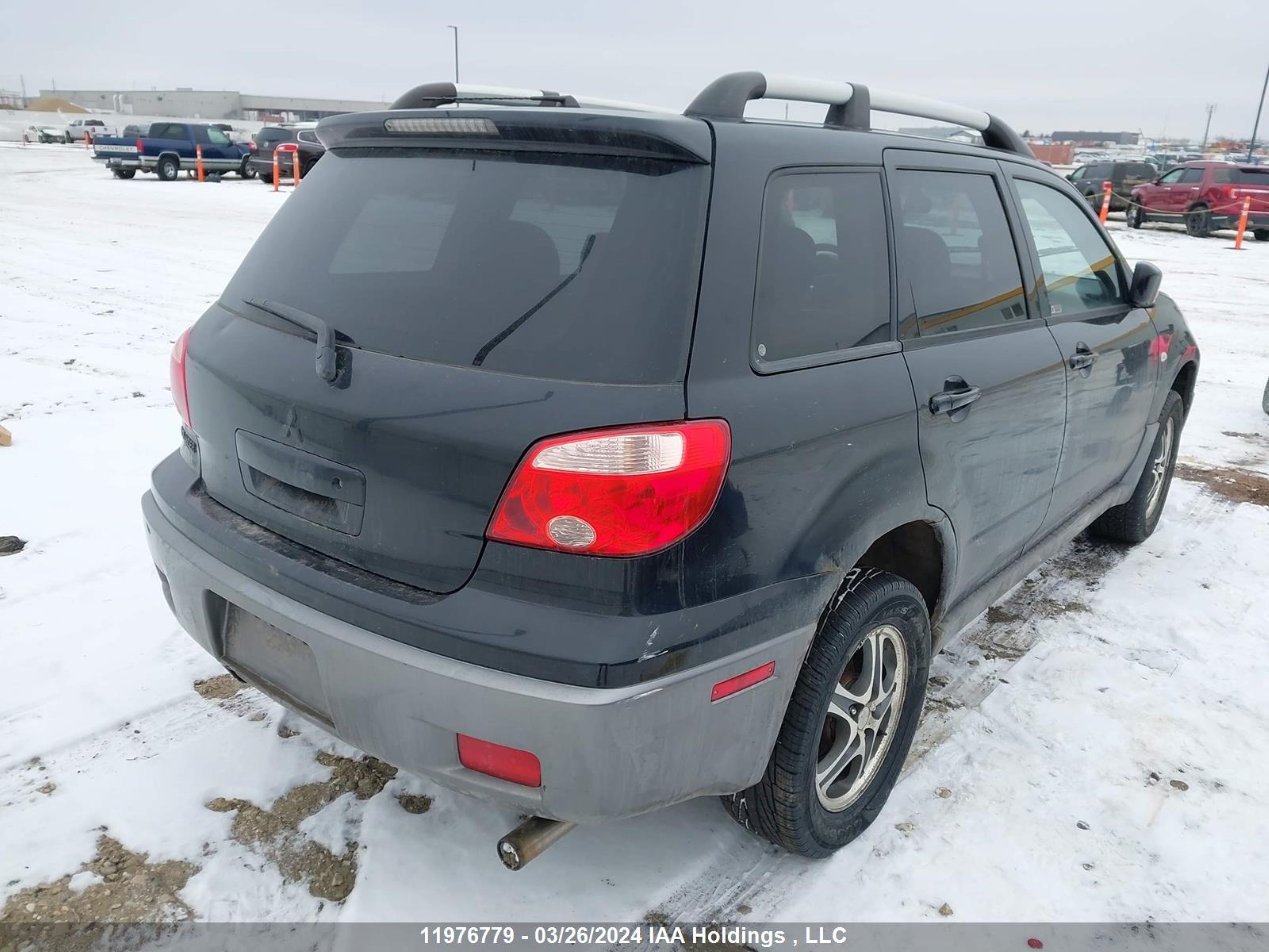 Photo 3 VIN: JA4LZ31F76U601893 - MITSUBISHI OUTLANDER 