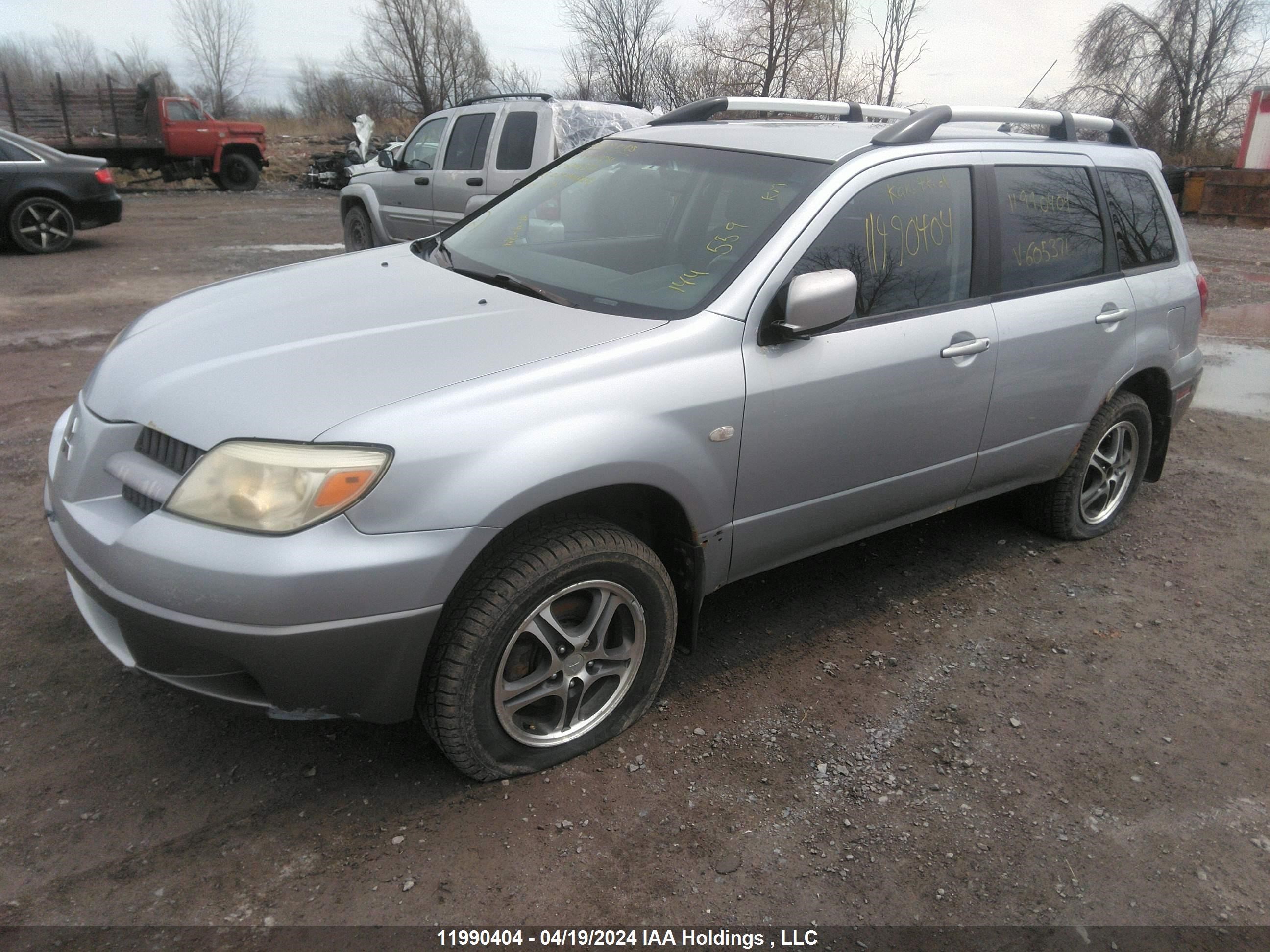 Photo 1 VIN: JA4LZ31FX5U605371 - MITSUBISHI OUTLANDER 