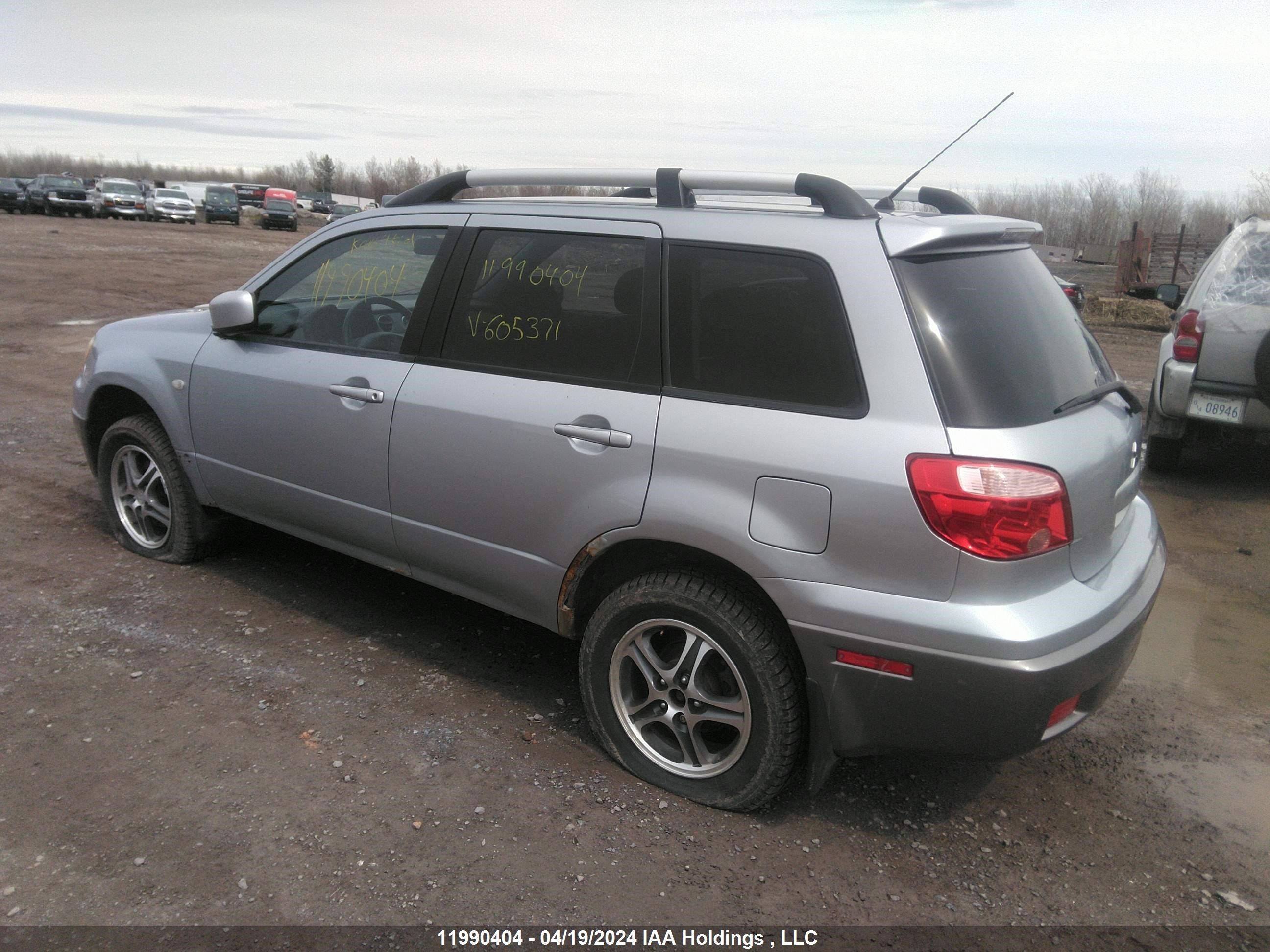 Photo 2 VIN: JA4LZ31FX5U605371 - MITSUBISHI OUTLANDER 