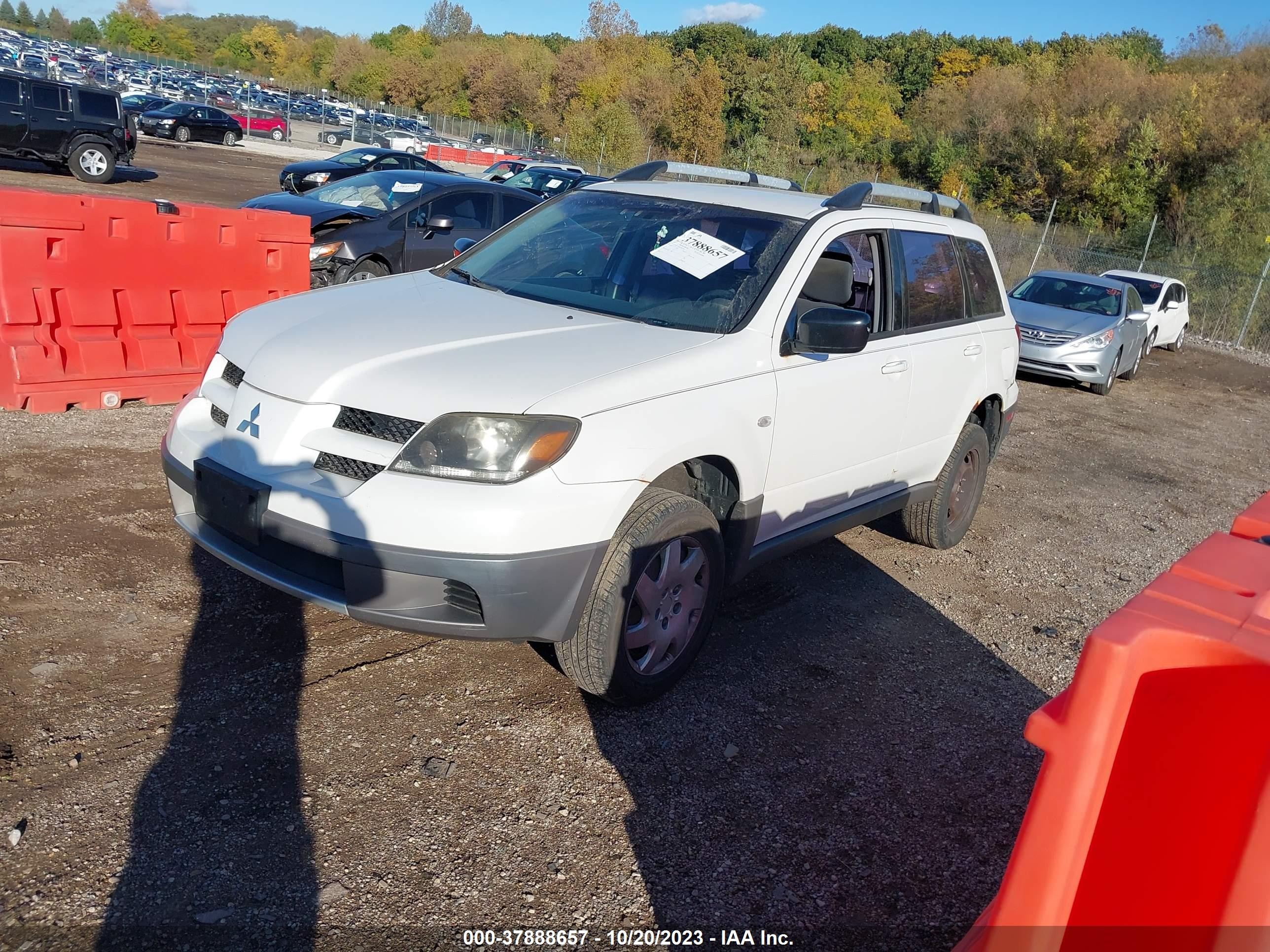 Photo 1 VIN: JA4LZ31G83U087248 - MITSUBISHI OUTLANDER 