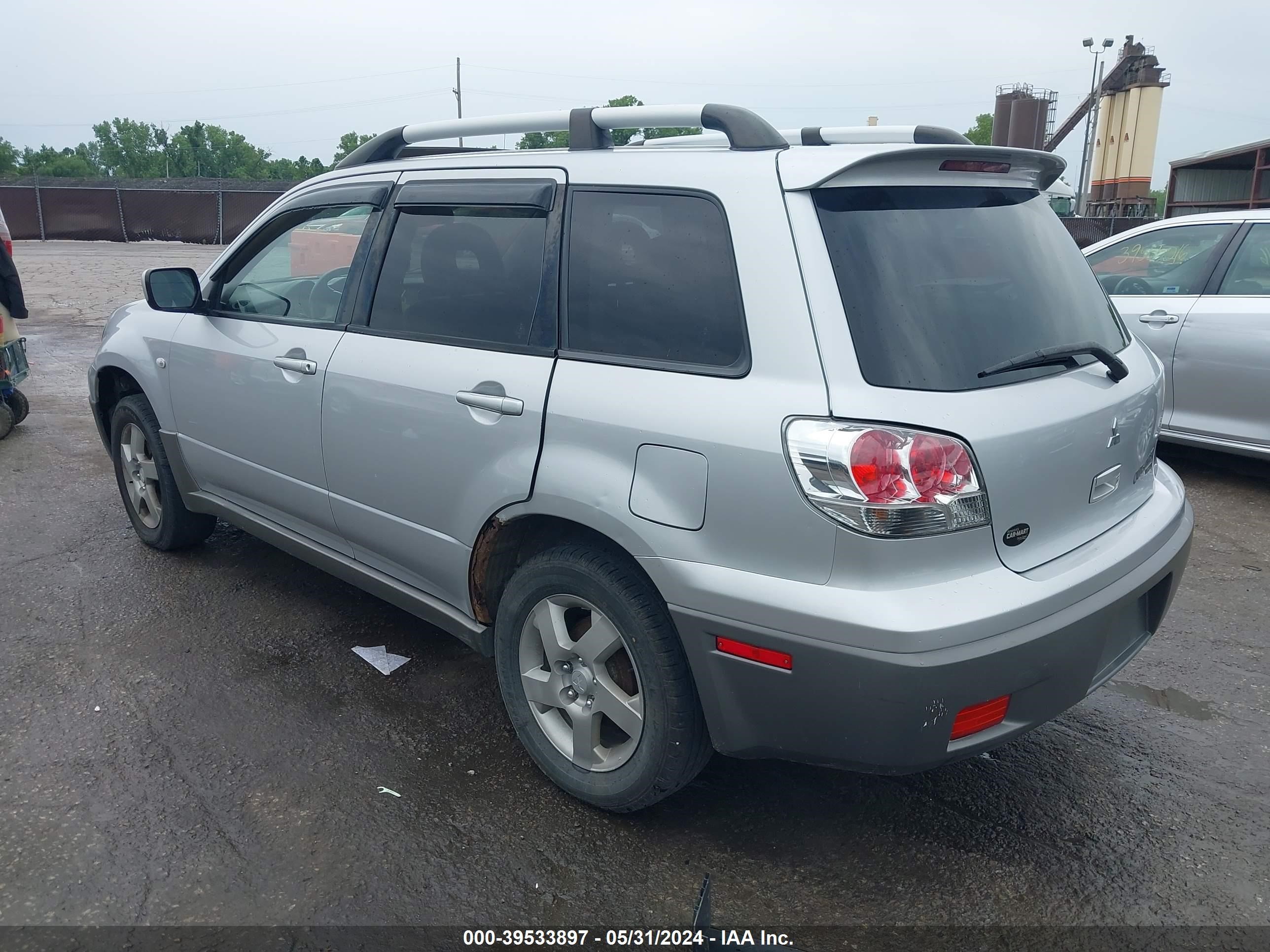 Photo 2 VIN: JA4LZ41G03U046974 - MITSUBISHI OUTLANDER 