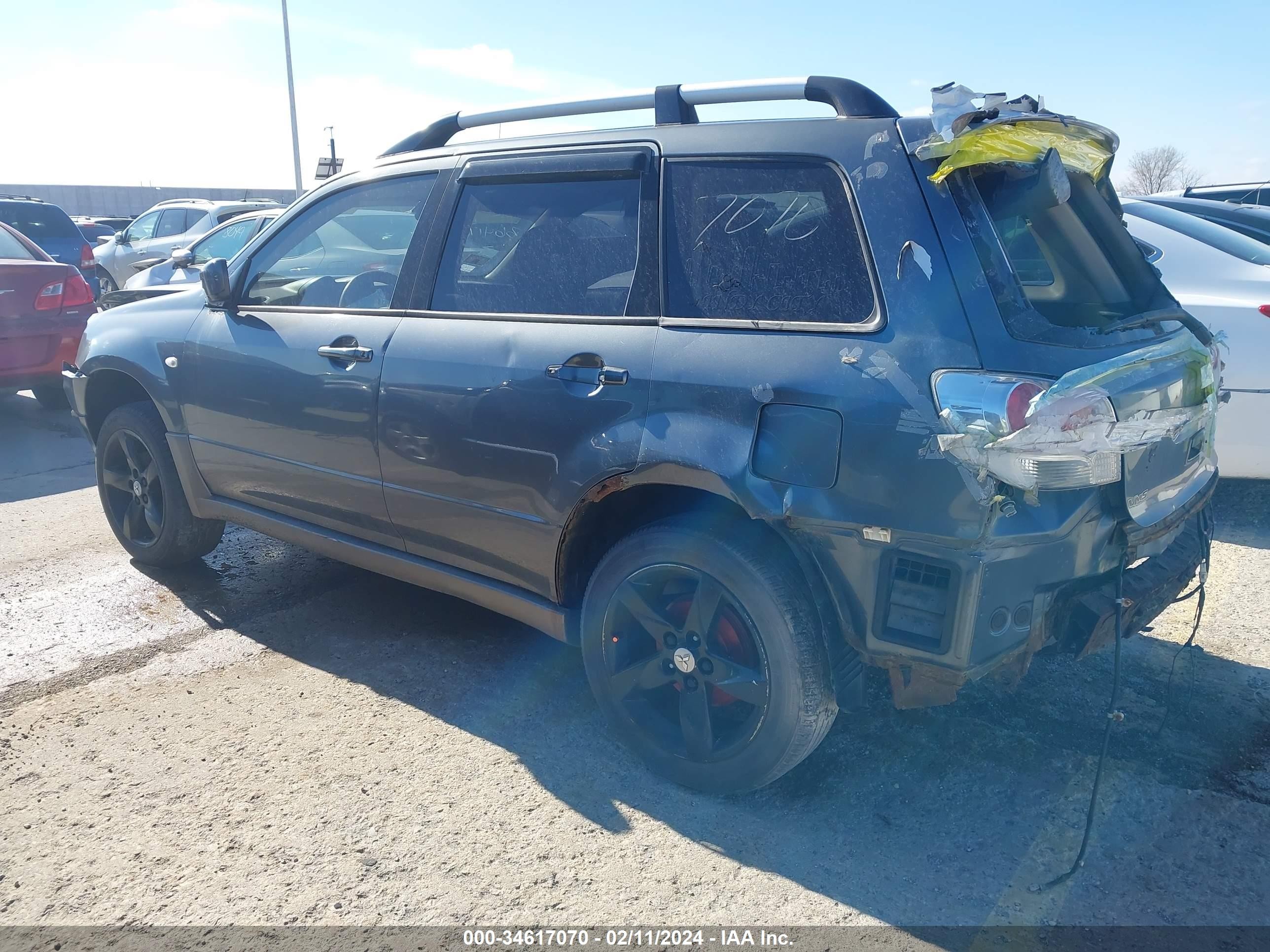 Photo 2 VIN: JA4LZ41GX3U028630 - MITSUBISHI OUTLANDER 