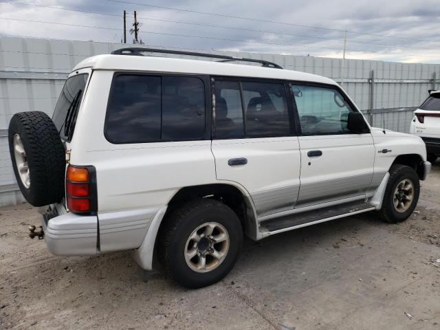 Photo 2 VIN: JA4MR51R4XJ001460 - MITSUBISHI MONTERO 