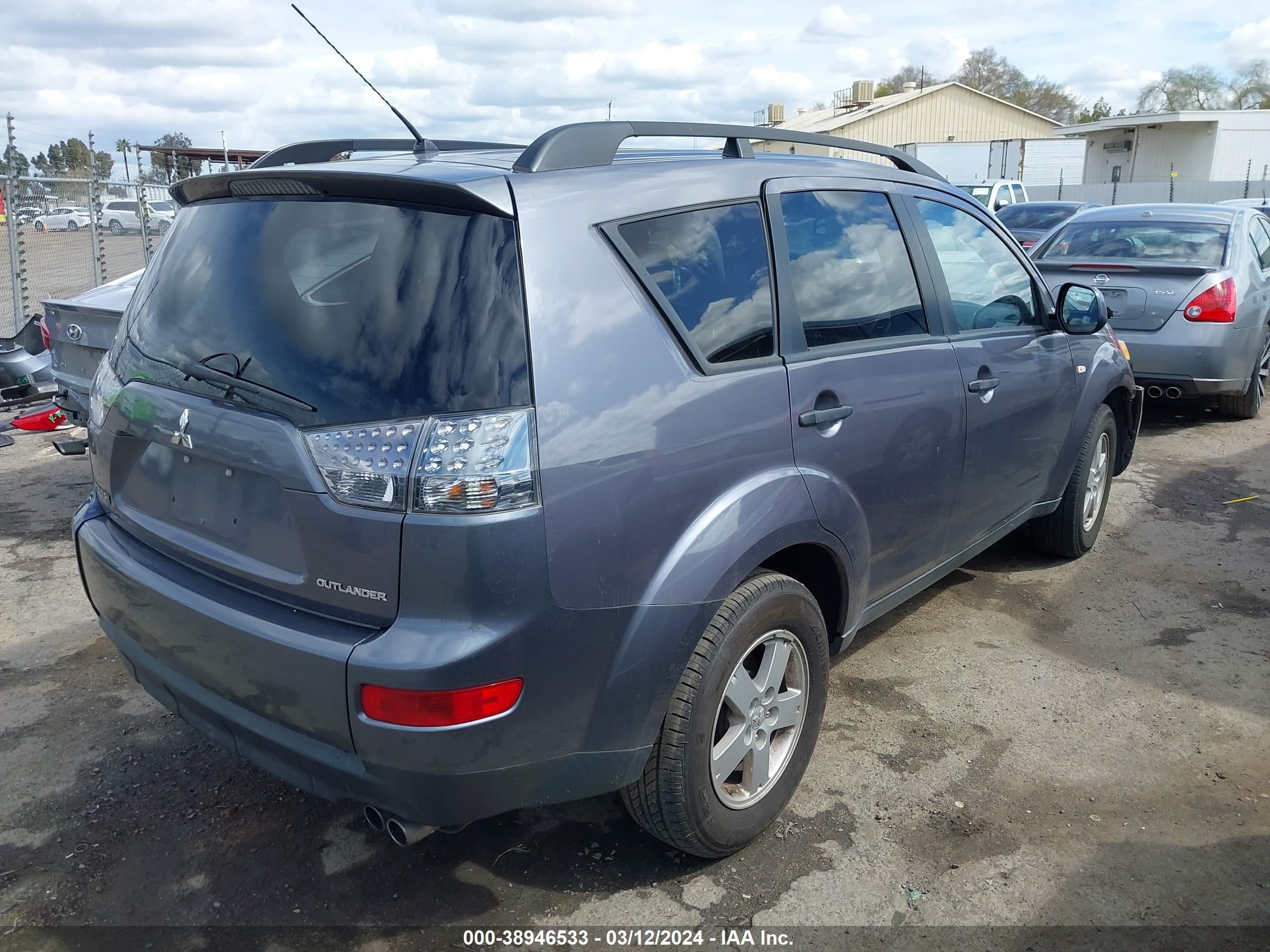 Photo 3 VIN: JA4MS31X07Z002274 - MITSUBISHI OUTLANDER 