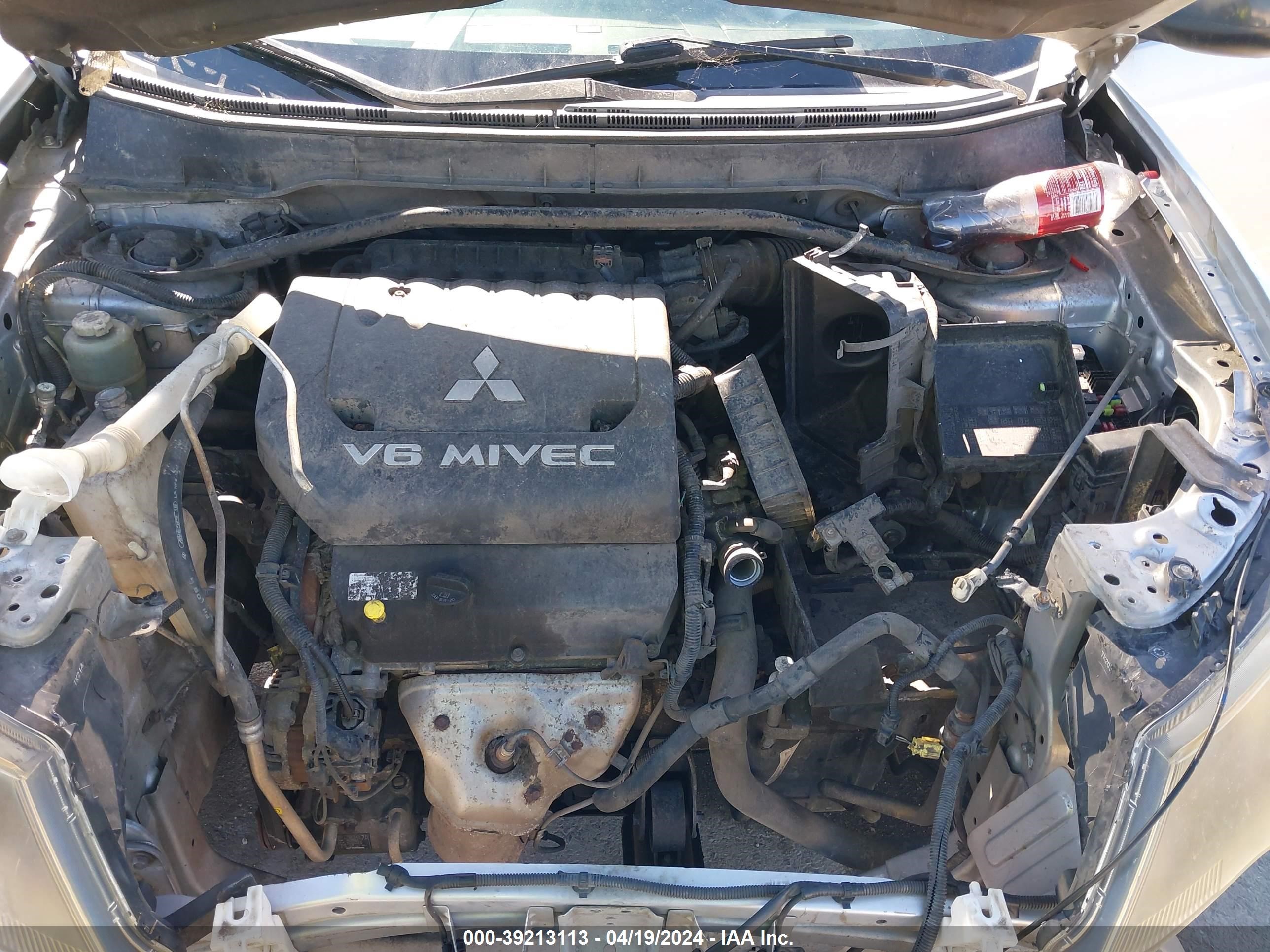 Photo 9 VIN: JA4MS31X27U003892 - MITSUBISHI OUTLANDER 