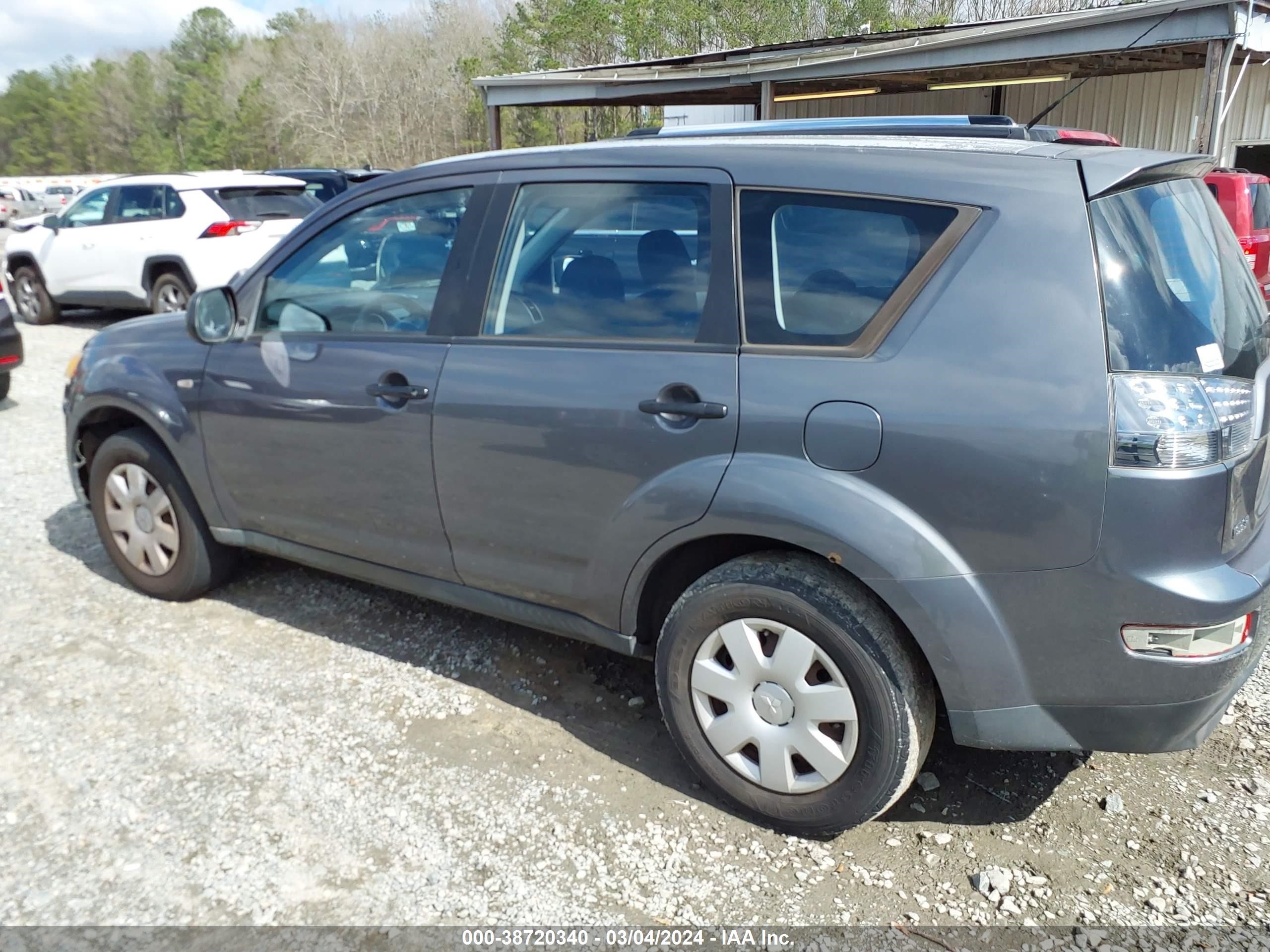 Photo 13 VIN: JA4MS31X77U003919 - MITSUBISHI OUTLANDER 