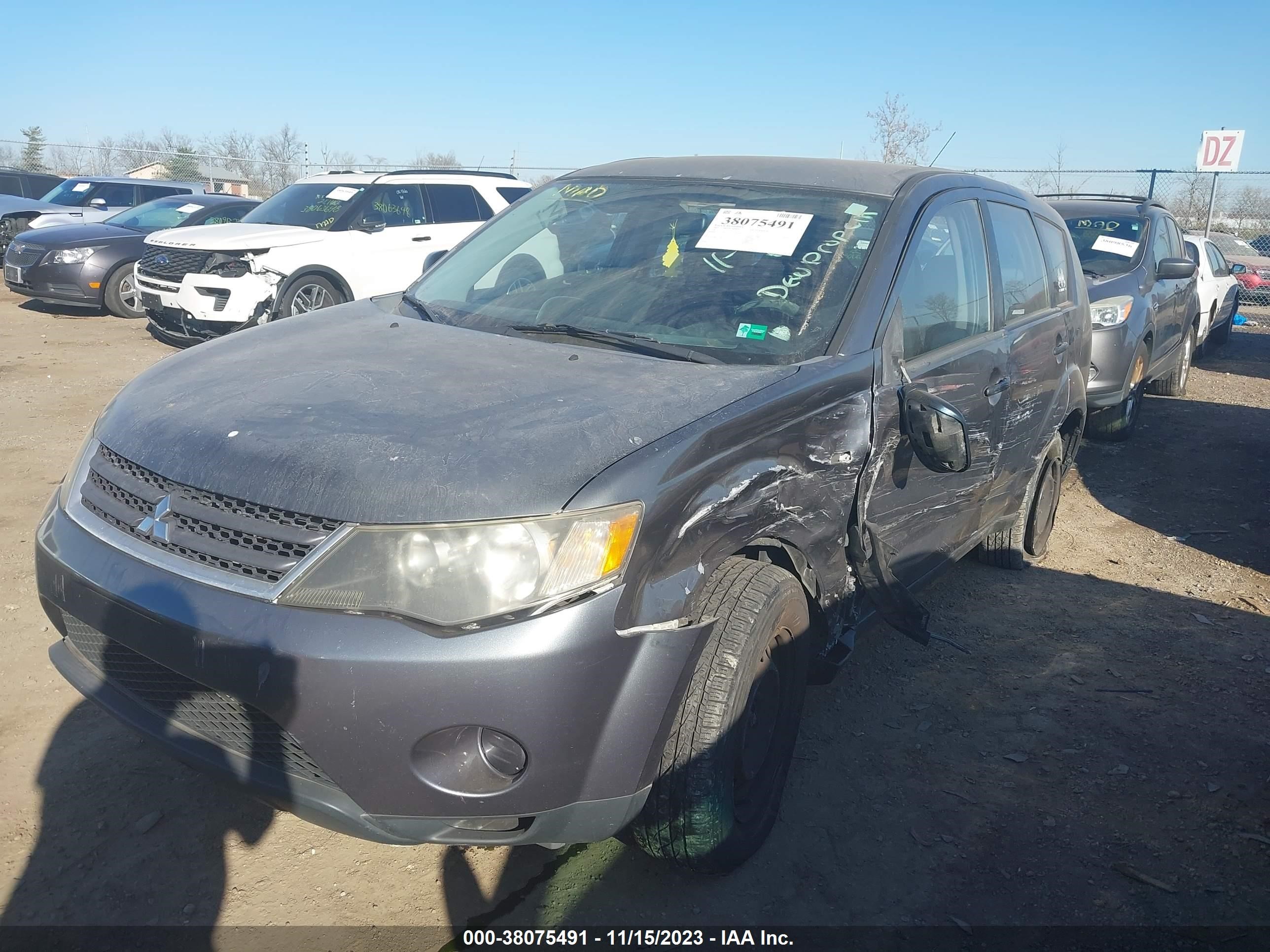 Photo 5 VIN: JA4MS31X87U002763 - MITSUBISHI OUTLANDER 