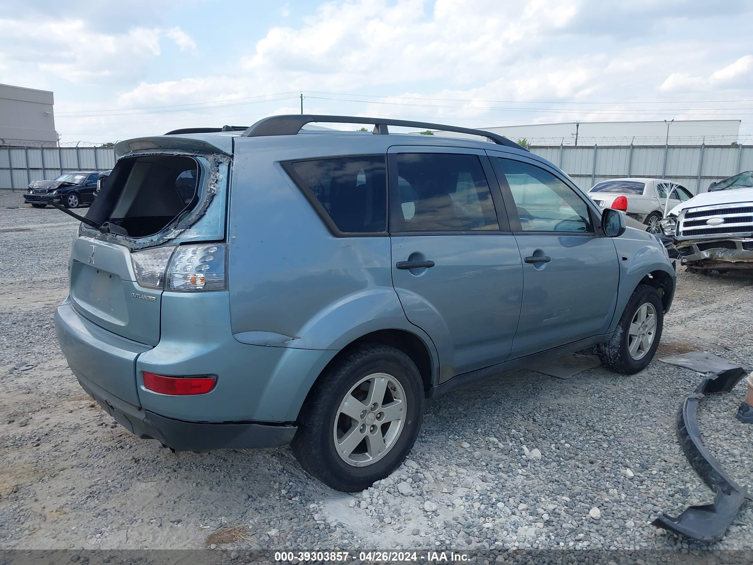 Photo 3 VIN: JA4MS31X87Z010879 - MITSUBISHI OUTLANDER 