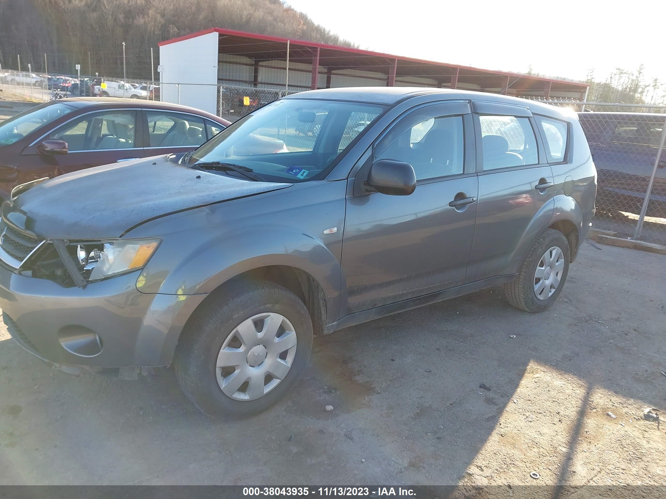 Photo 1 VIN: JA4MS31XX7U004658 - MITSUBISHI OUTLANDER 