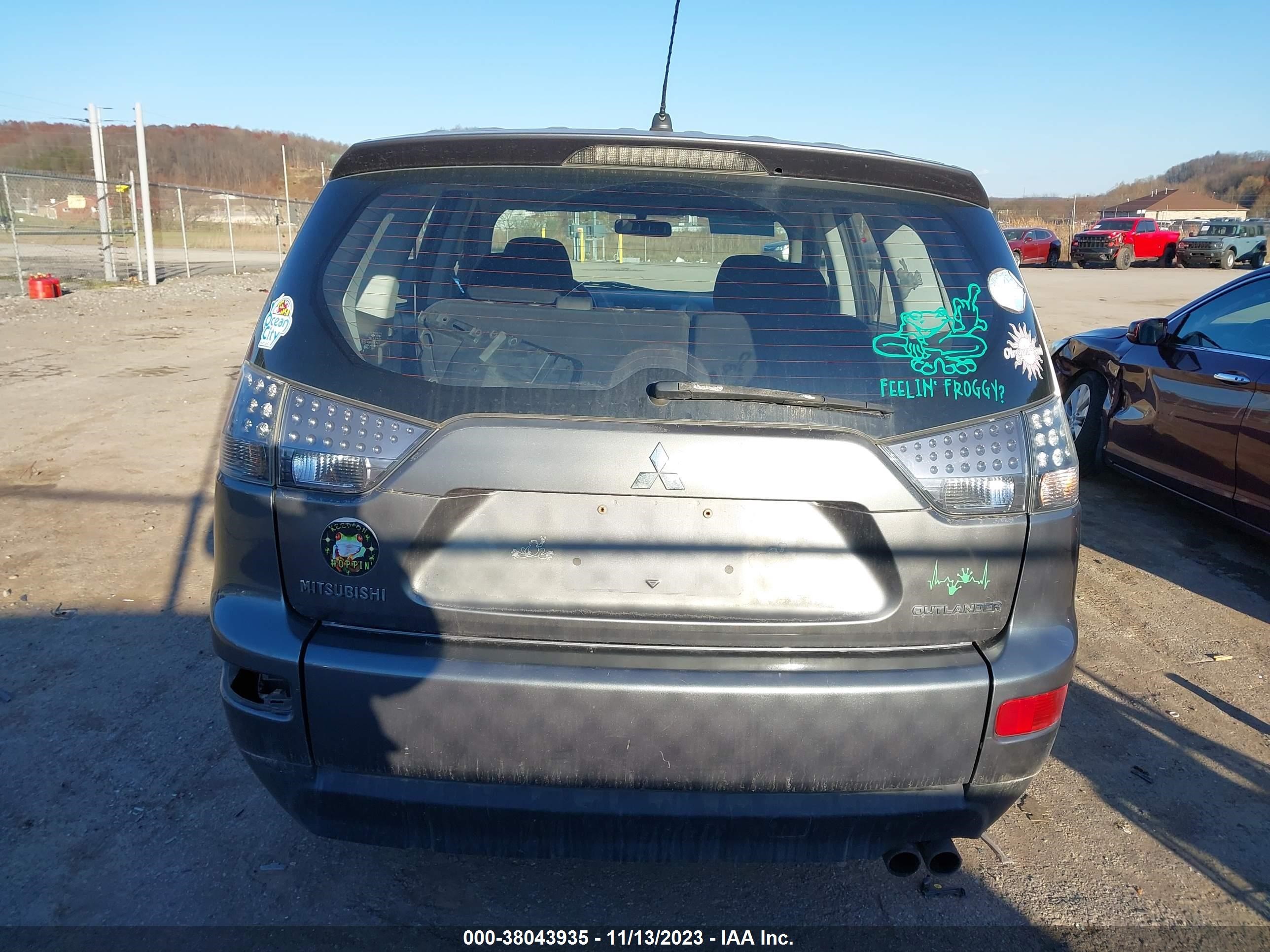 Photo 15 VIN: JA4MS31XX7U004658 - MITSUBISHI OUTLANDER 