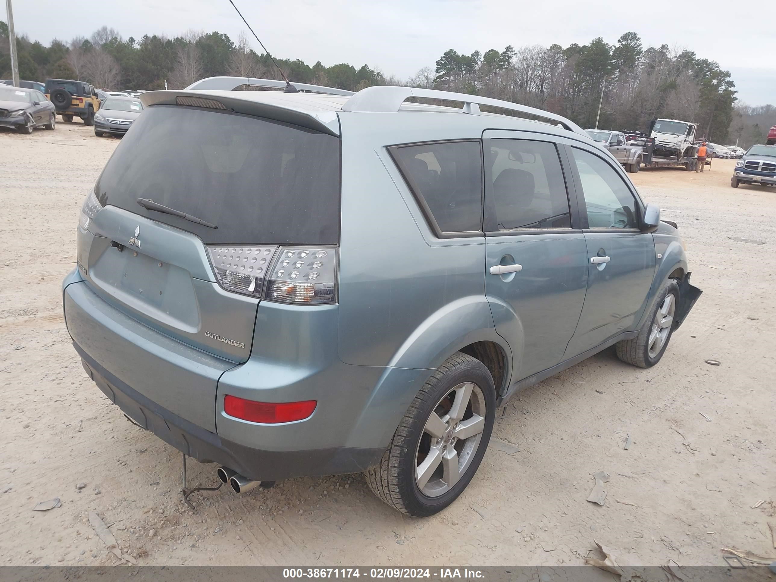 Photo 3 VIN: JA4MS41X77U008477 - MITSUBISHI OUTLANDER 