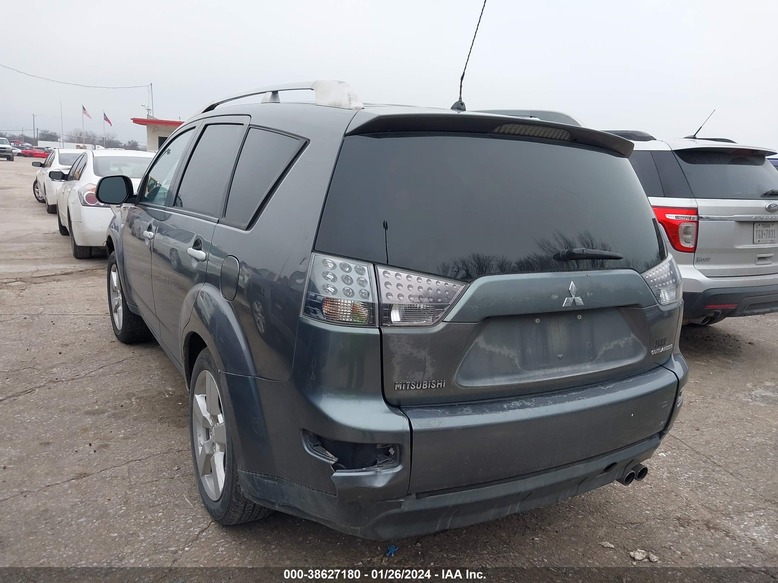 Photo 2 VIN: JA4MS41XX7U011888 - MITSUBISHI OUTLANDER 