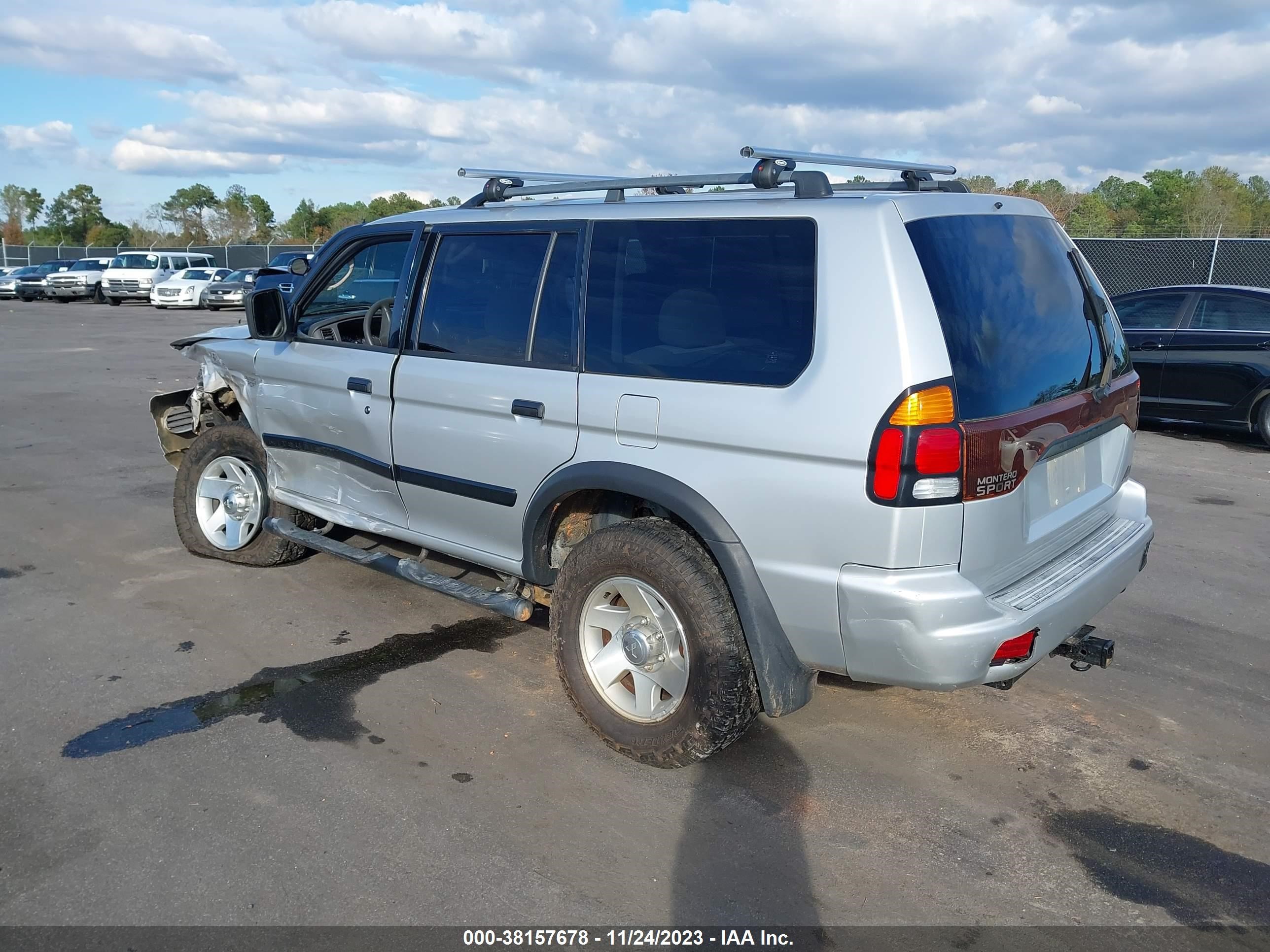 Photo 2 VIN: JA4MT21H42J028562 - MITSUBISHI MONTERO SPORT 