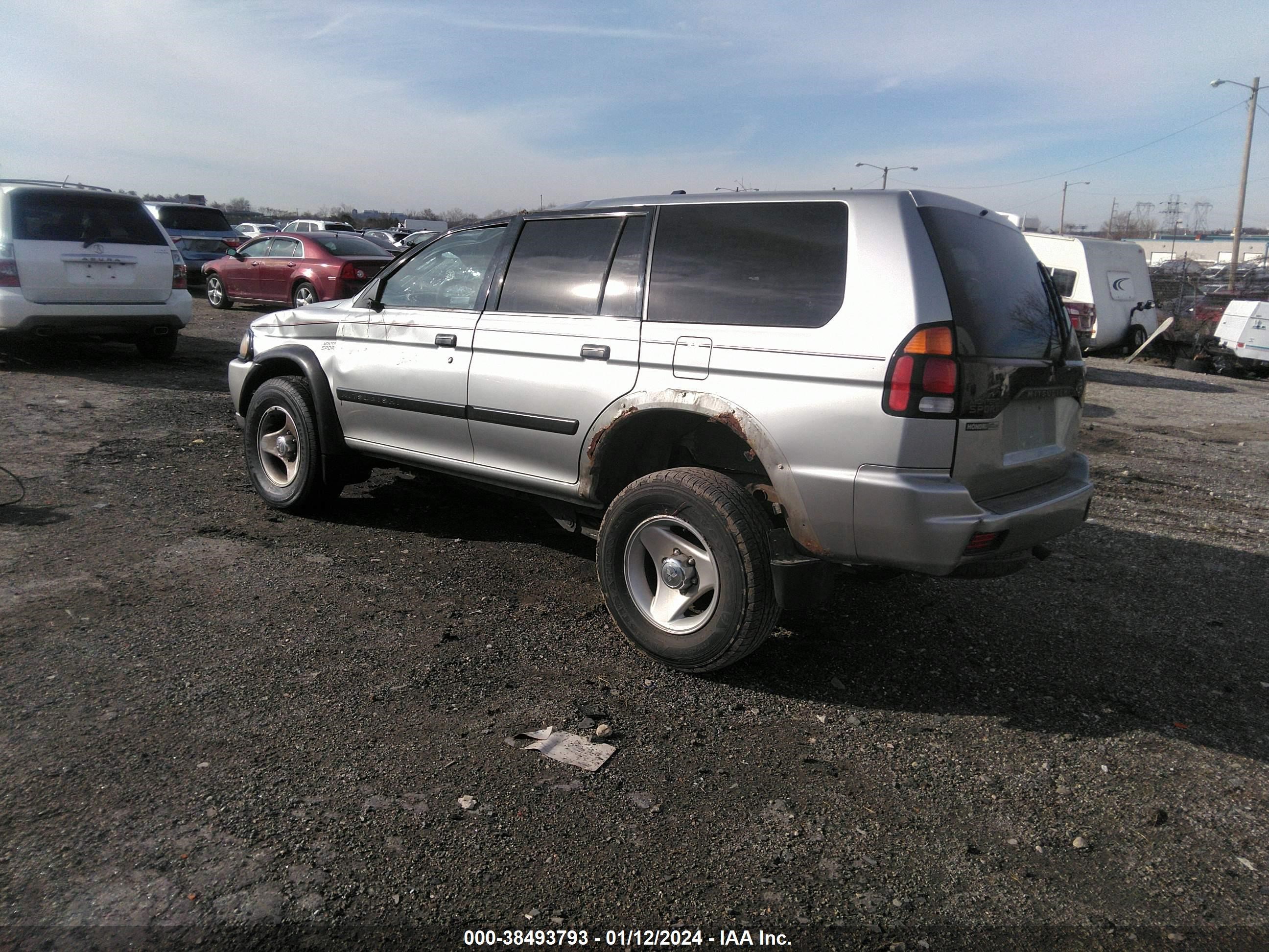 Photo 2 VIN: JA4MT21H91P048334 - MITSUBISHI MONTERO SPORT 