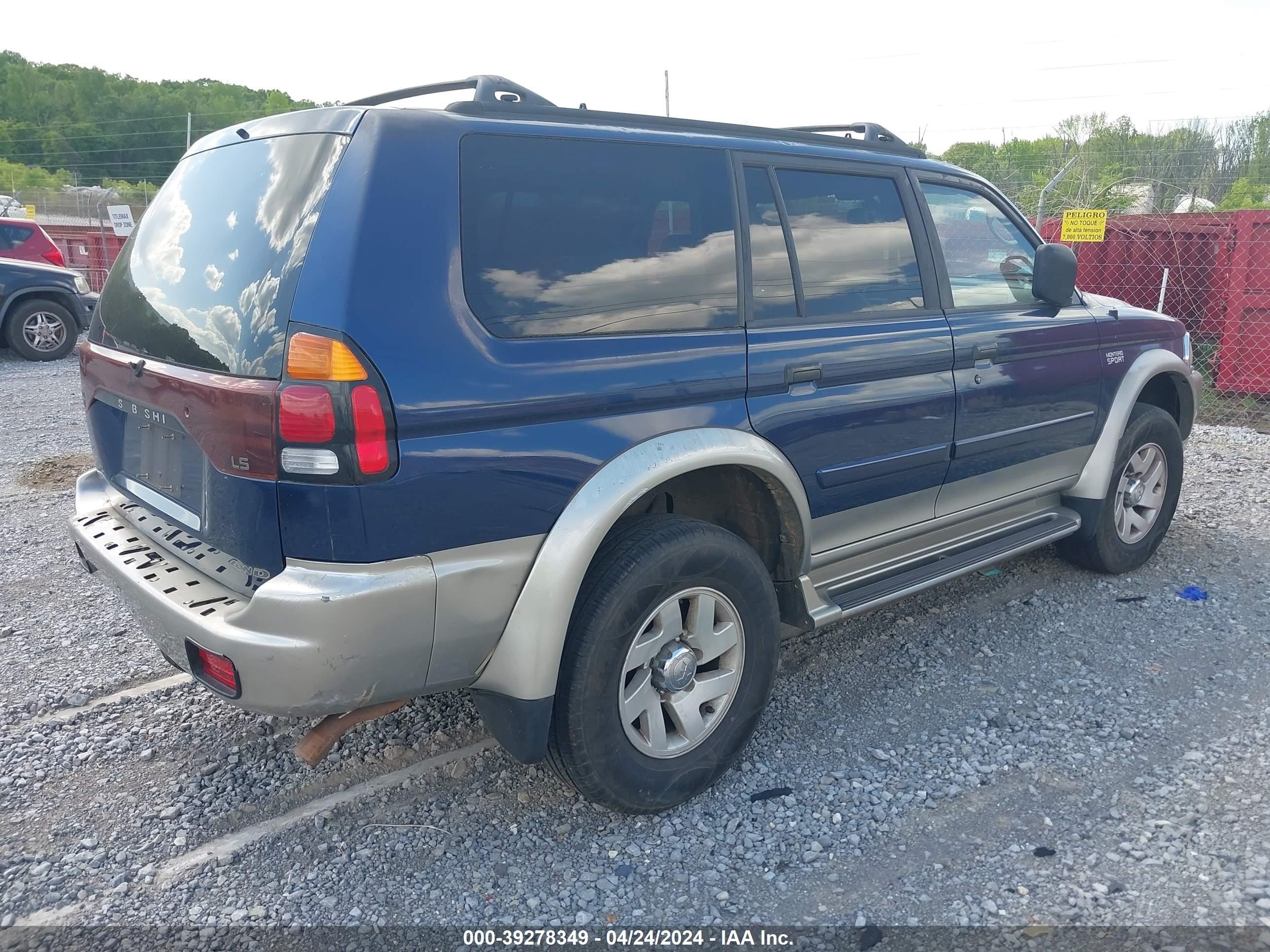 Photo 3 VIN: JA4MT31H0YP808151 - MITSUBISHI MONTERO SPORT 