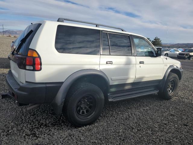 Photo 2 VIN: JA4MT31H51P015076 - MITSUBISHI MONTERO 