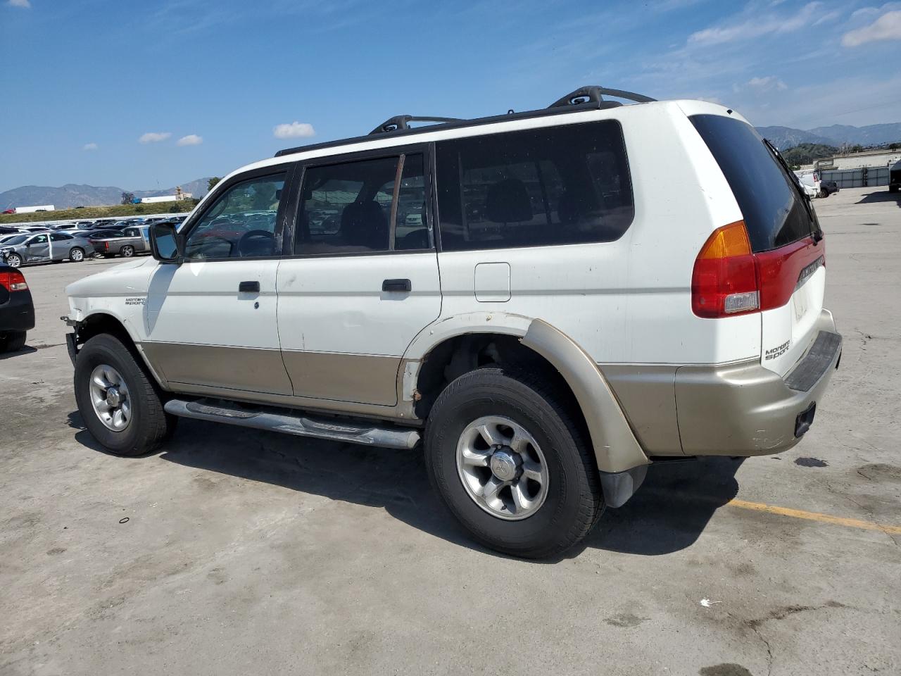 Photo 1 VIN: JA4MT31H5XP007424 - MITSUBISHI MONTERO 