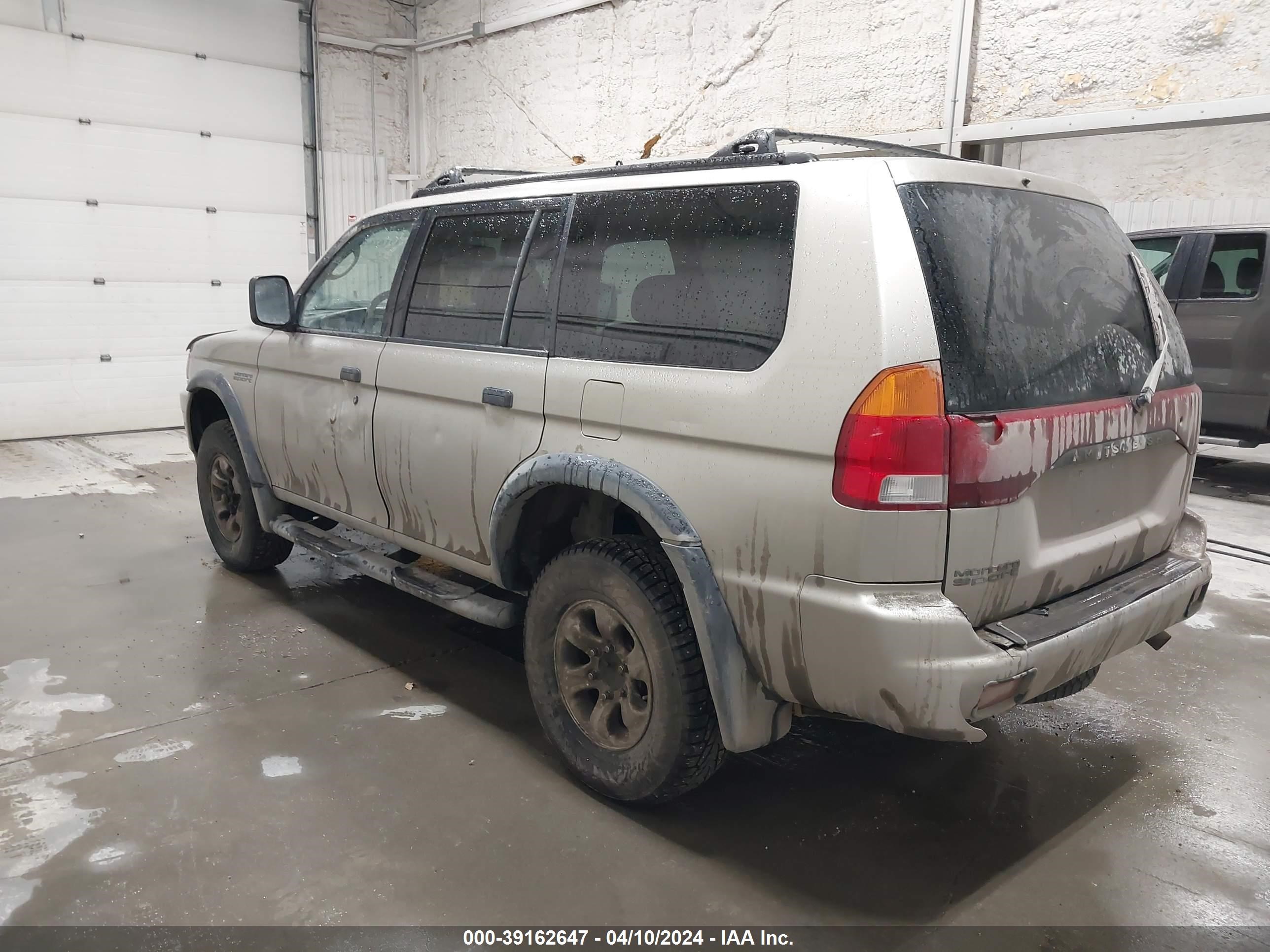 Photo 2 VIN: JA4MT31H9XP001349 - MITSUBISHI MONTERO SPORT 