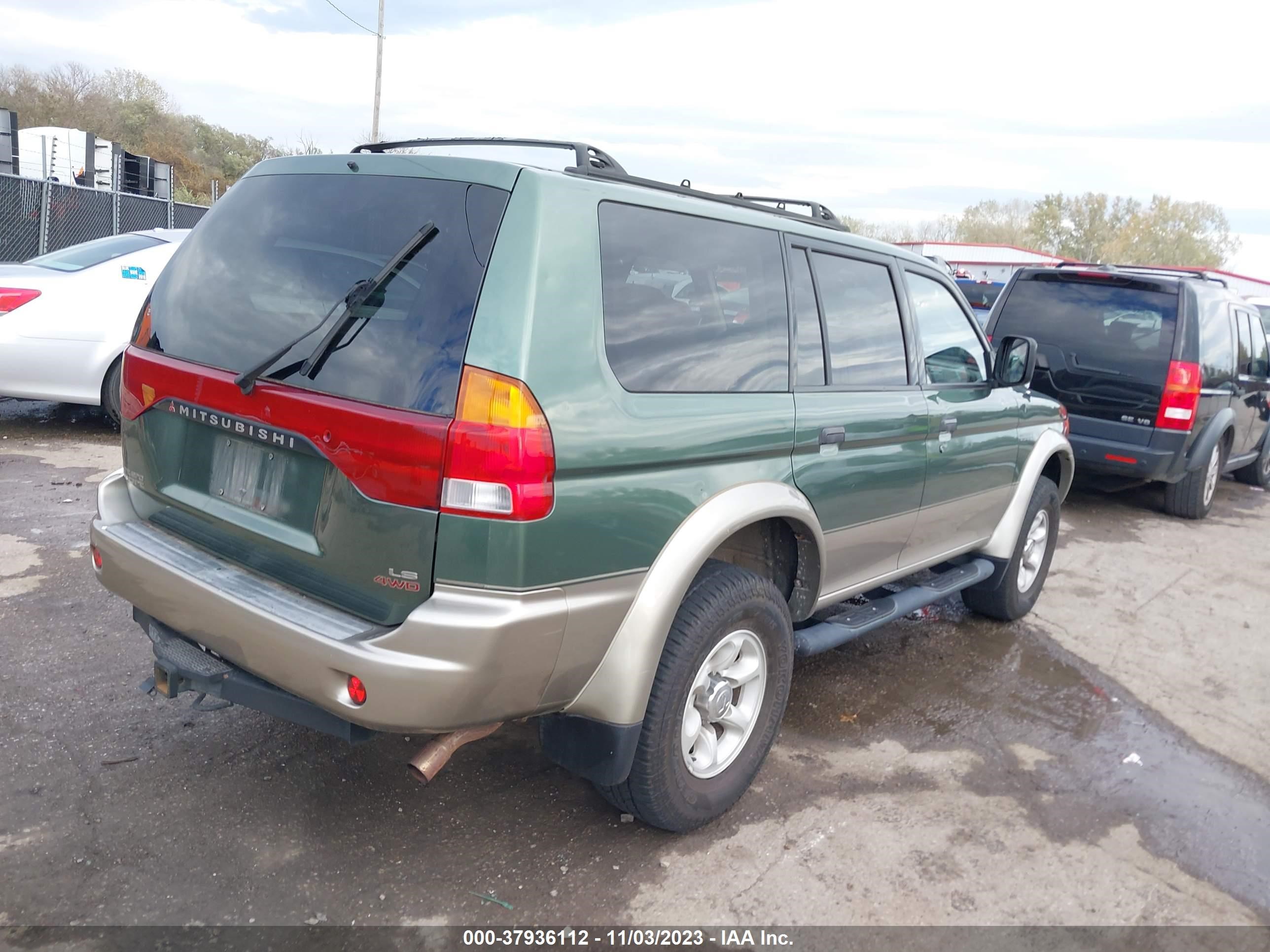 Photo 3 VIN: JA4MT31P6WP043712 - MITSUBISHI MONTERO SPORT 