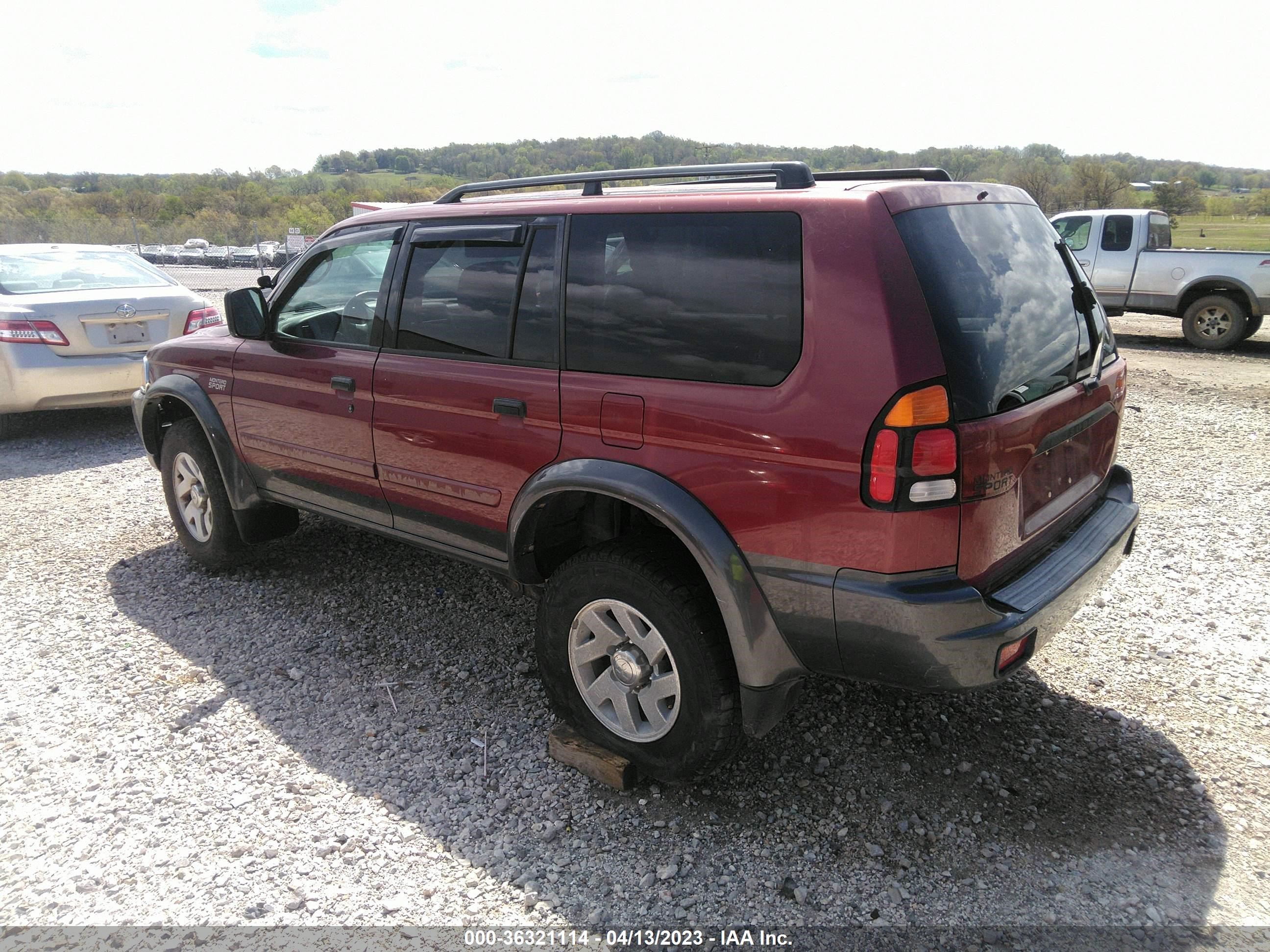 Photo 2 VIN: JA4MT31R02P003475 - MITSUBISHI MONTERO SPORT 