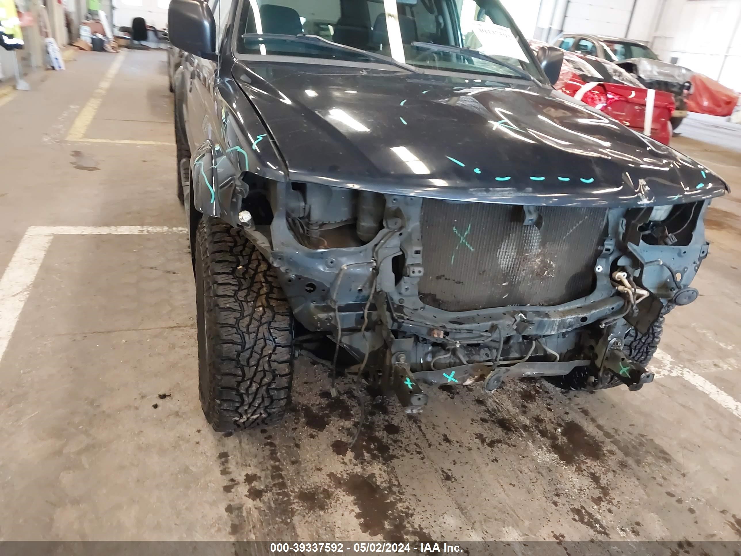 Photo 18 VIN: JA4MT31R34J007512 - MITSUBISHI MONTERO 