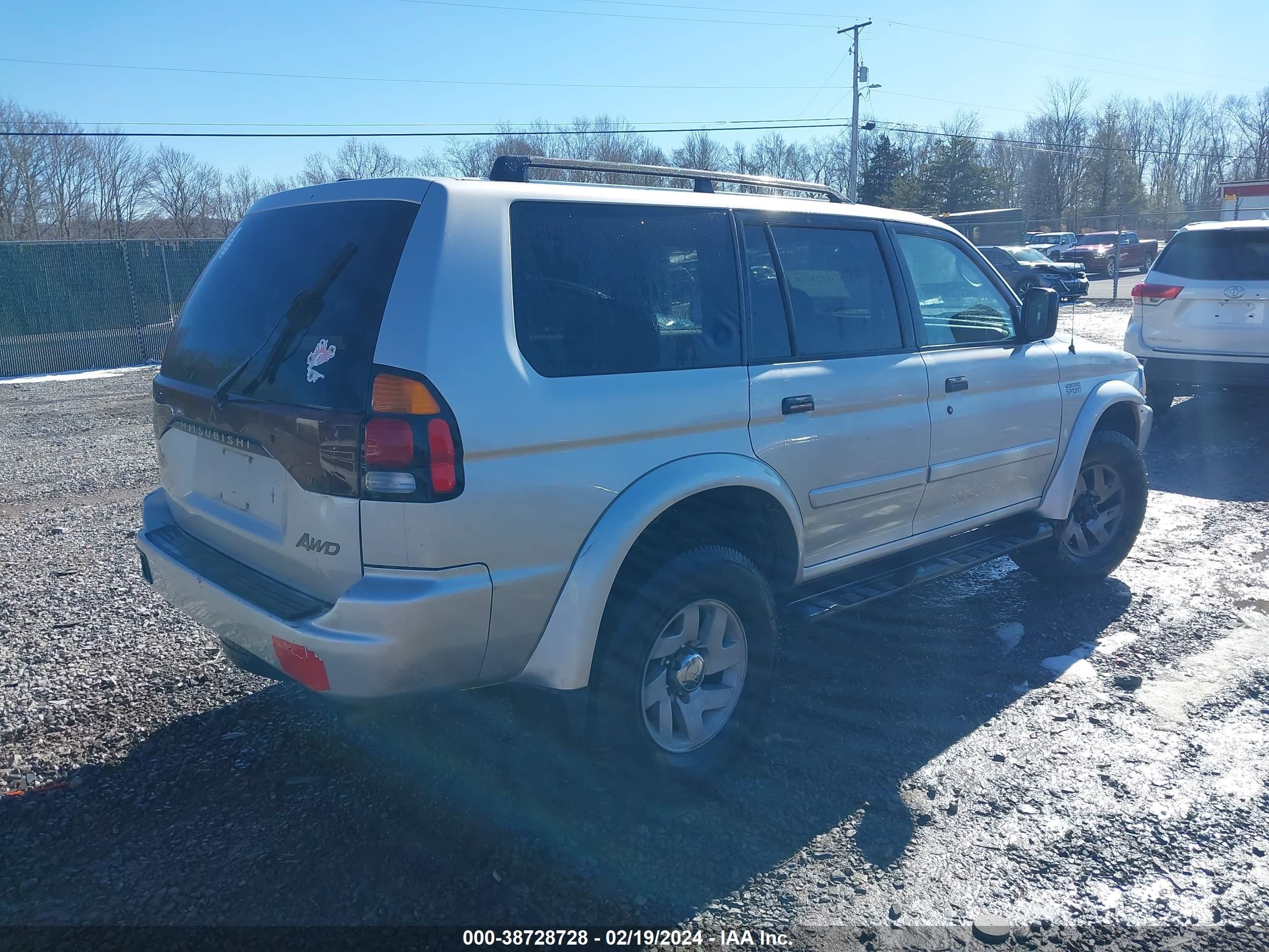 Photo 3 VIN: JA4MT31R72J043846 - MITSUBISHI MONTERO SPORT 