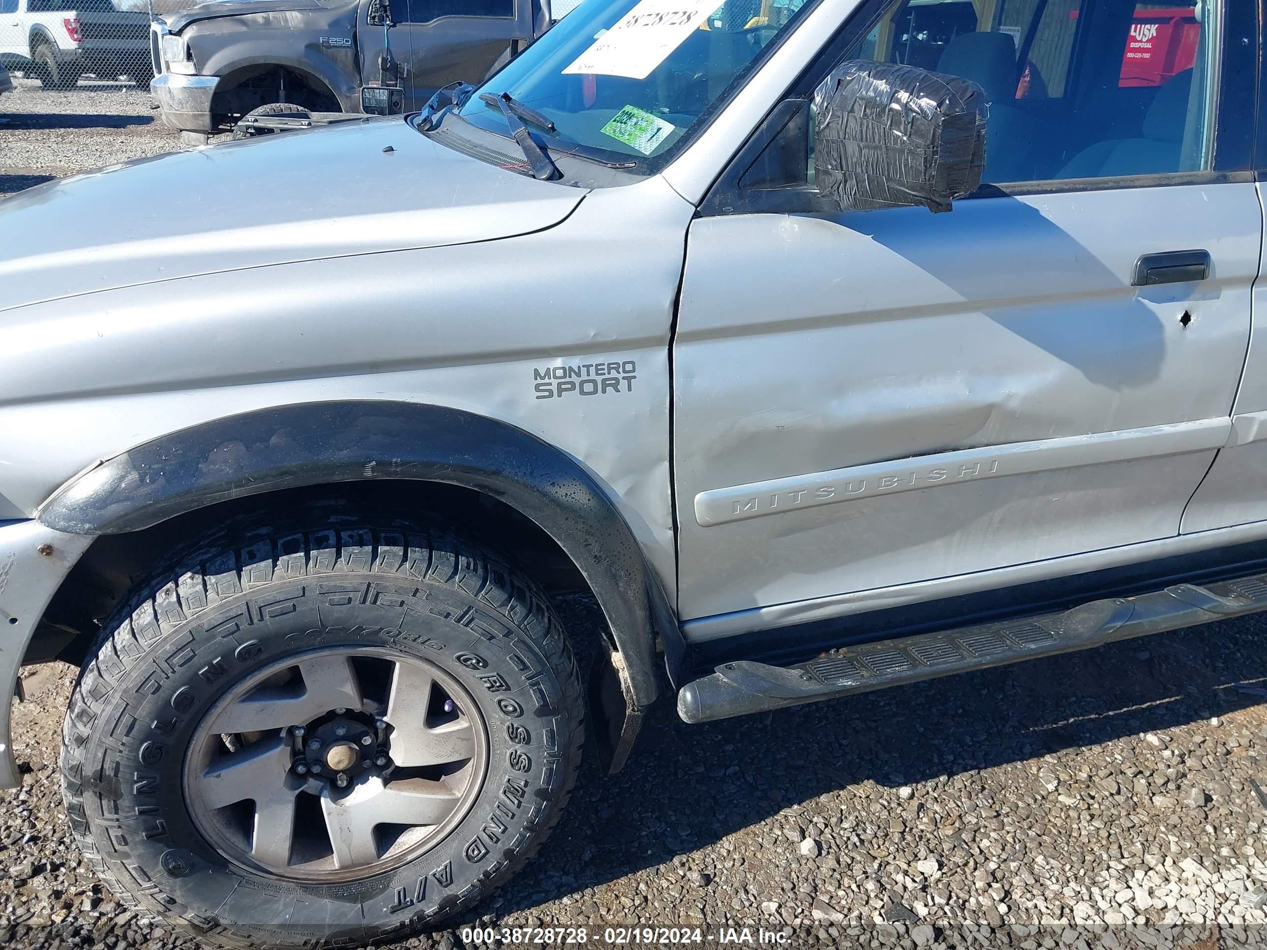 Photo 5 VIN: JA4MT31R72J043846 - MITSUBISHI MONTERO SPORT 