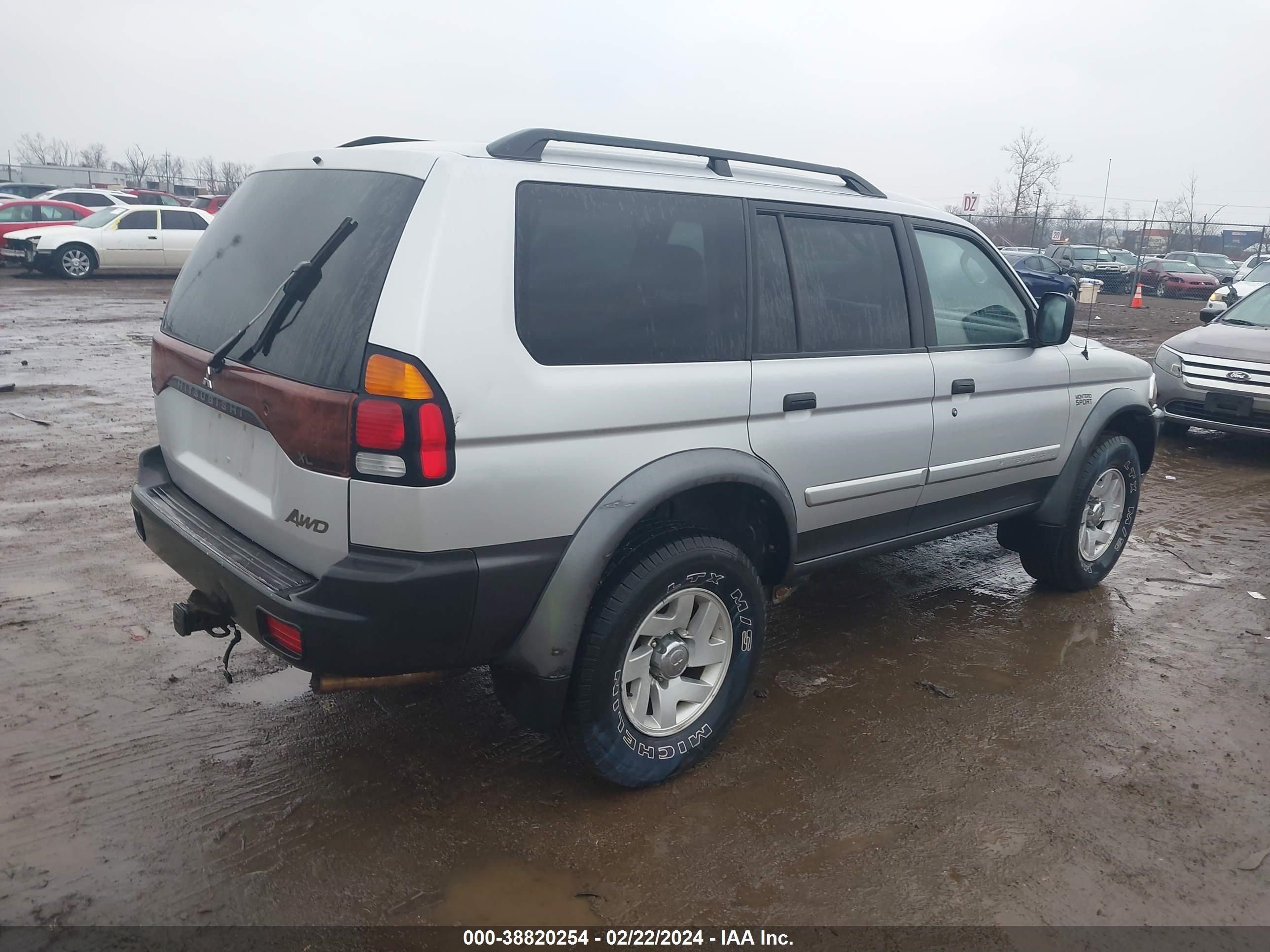 Photo 3 VIN: JA4MT31R93J047477 - MITSUBISHI MONTERO SPORT 