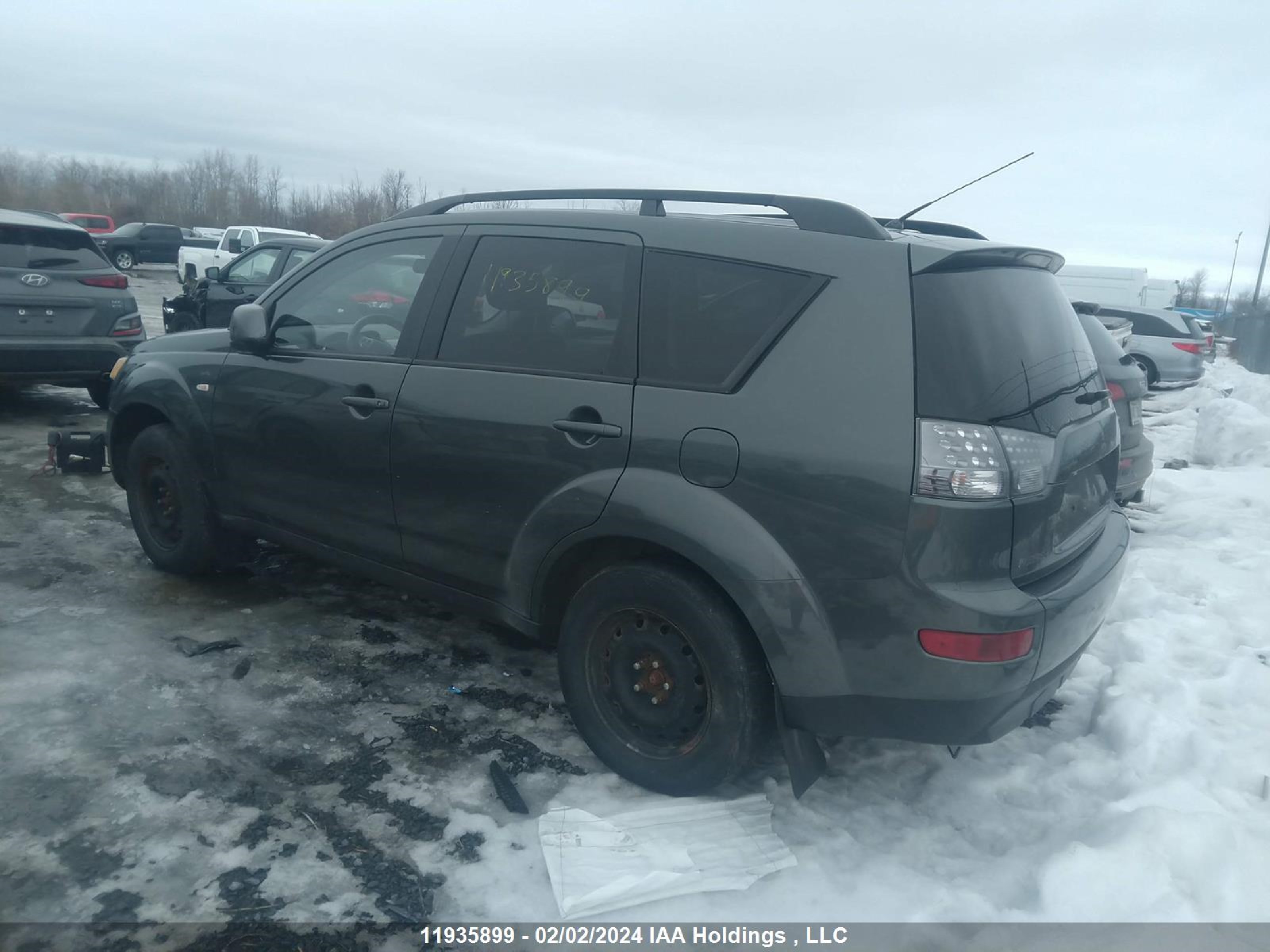 Photo 2 VIN: JA4MT31X38Z606190 - MITSUBISHI OUTLANDER 