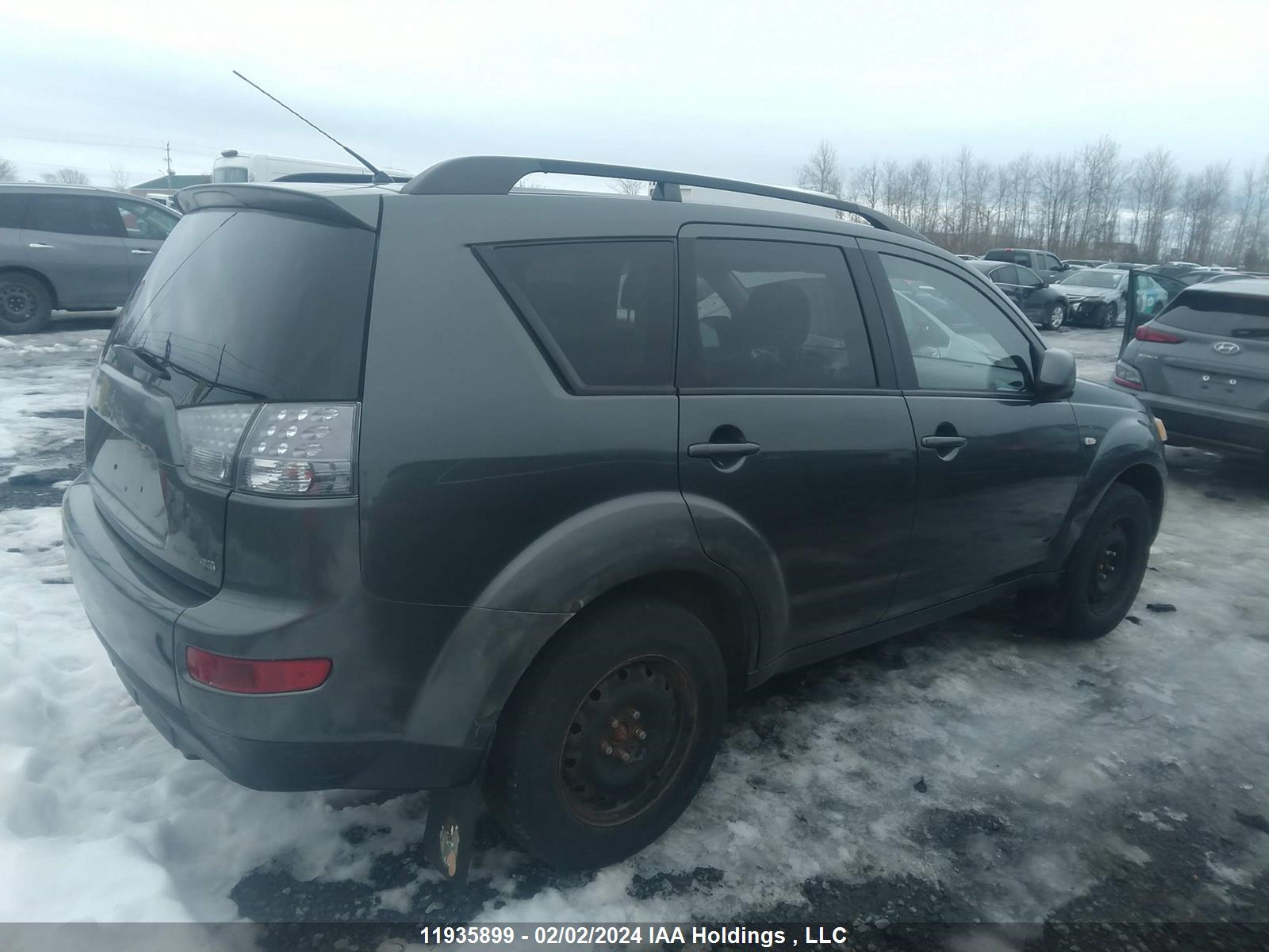 Photo 3 VIN: JA4MT31X38Z606190 - MITSUBISHI OUTLANDER 