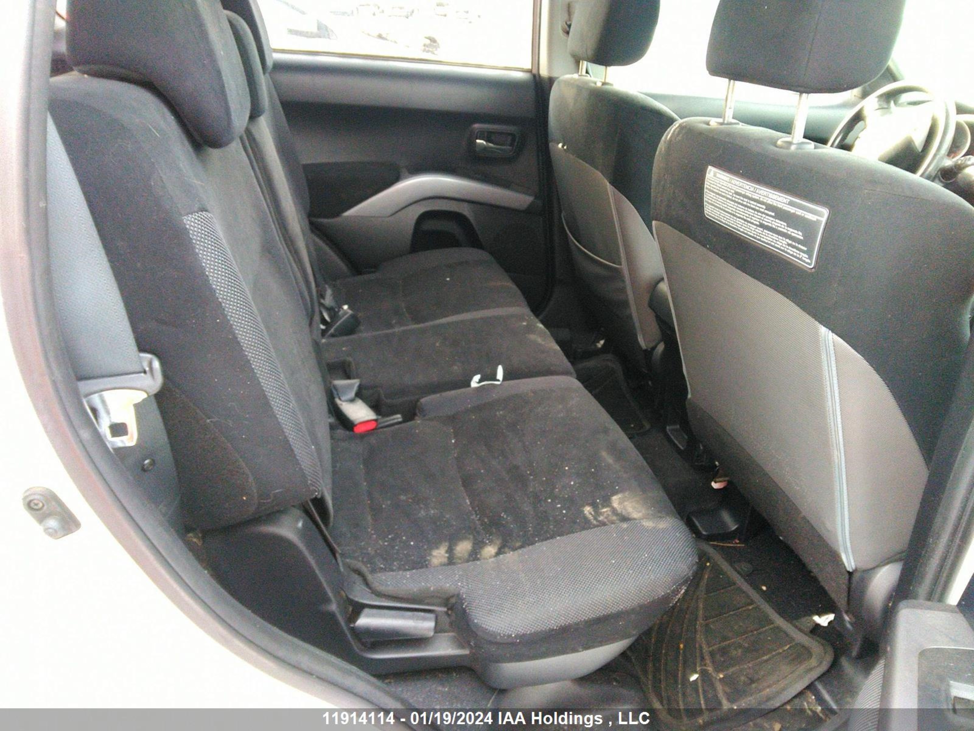 Photo 7 VIN: JA4MT31X49Z602005 - MITSUBISHI OUTLANDER 