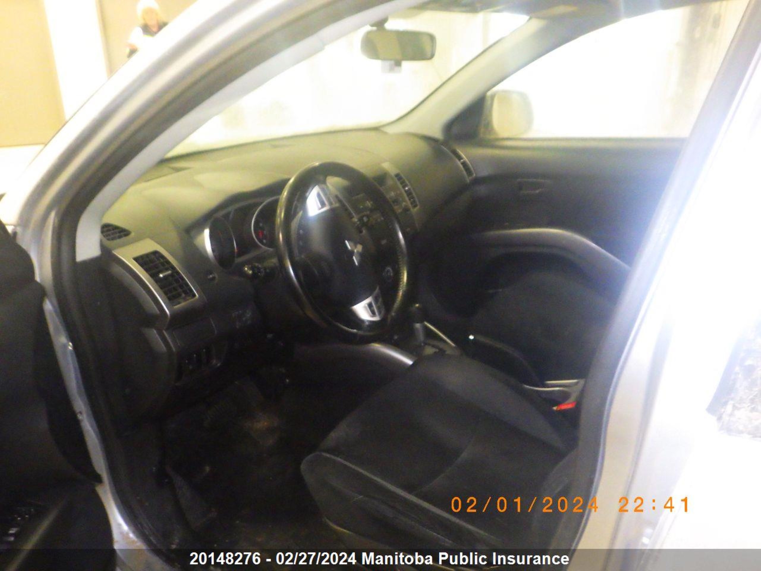 Photo 2 VIN: JA4MT31X68Z600934 - MITSUBISHI OUTLANDER 