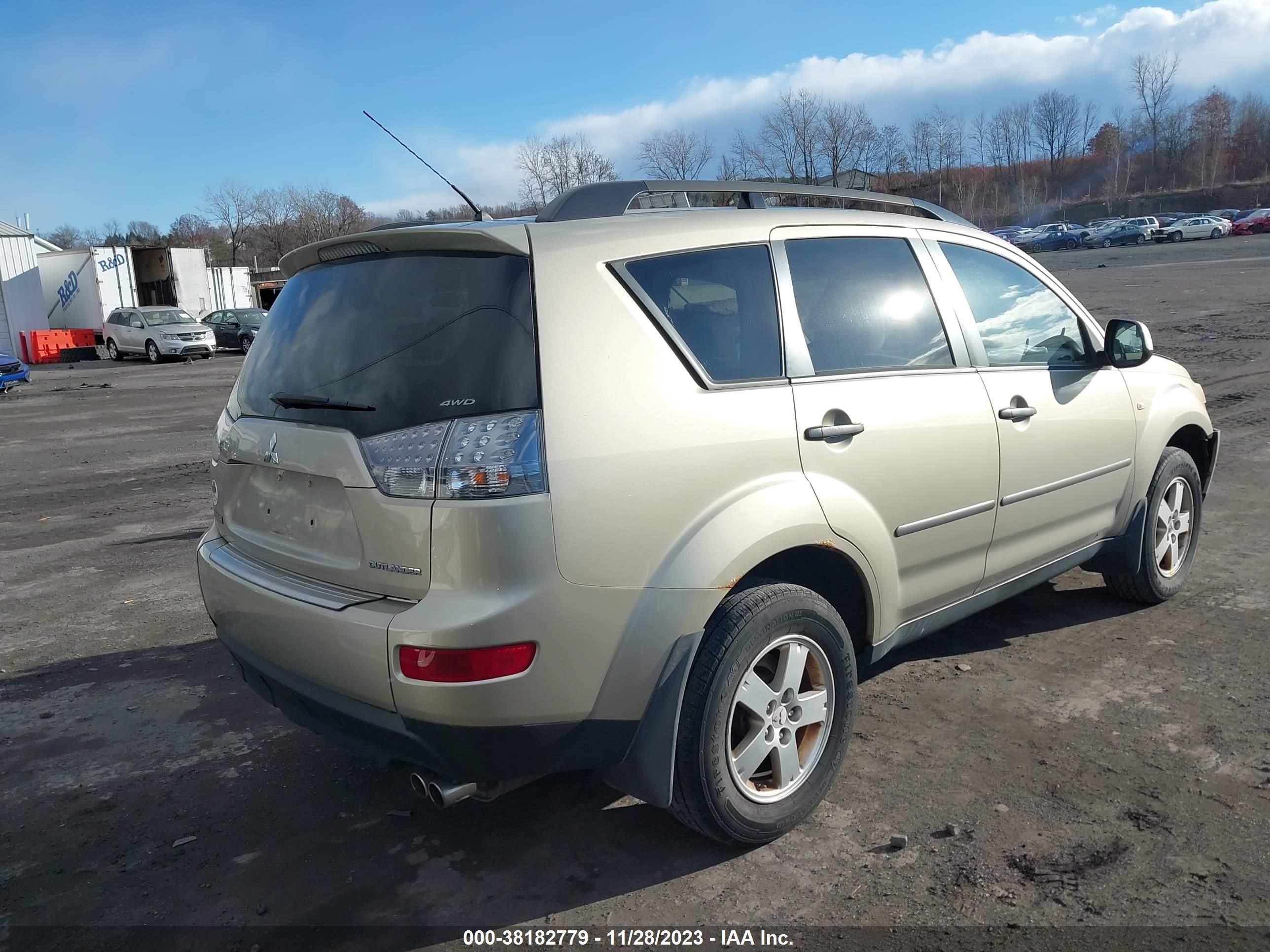 Photo 3 VIN: JA4MT31X77Z005024 - MITSUBISHI OUTLANDER 