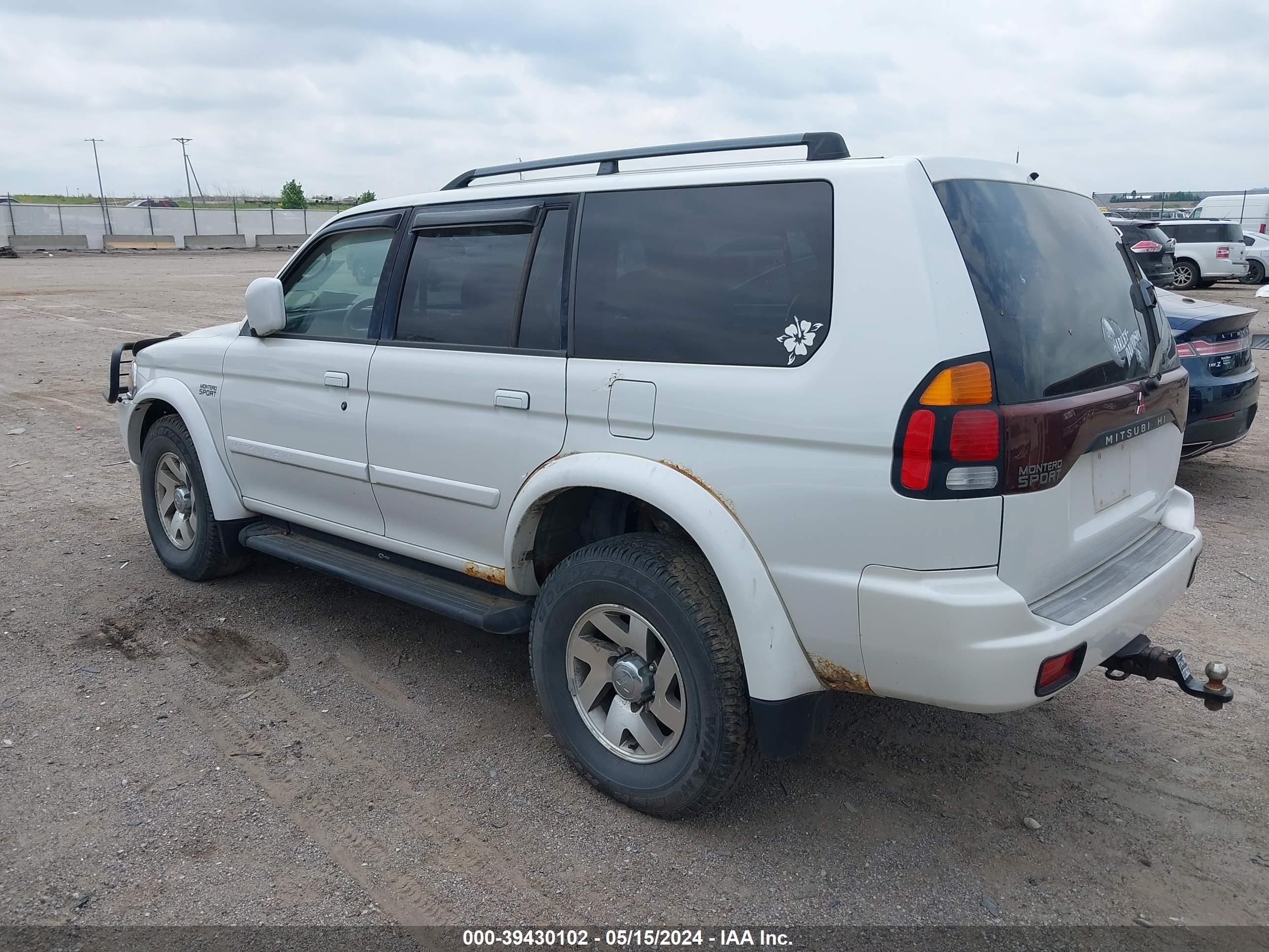 Photo 2 VIN: JA4MT41R11P056187 - MITSUBISHI MONTERO SPORT 