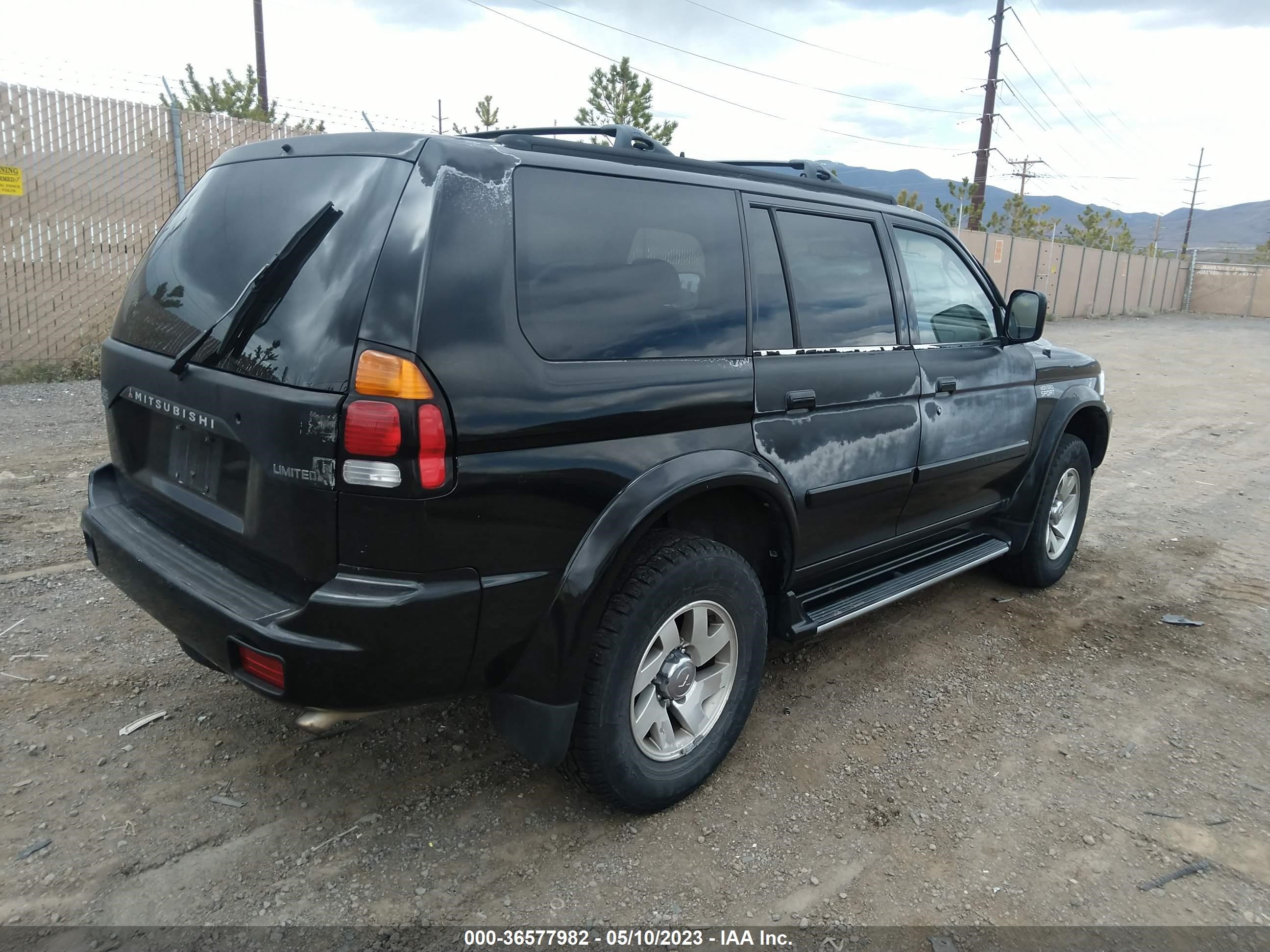 Photo 3 VIN: JA4MT41R5YP817569 - MITSUBISHI MONTERO SPORT 