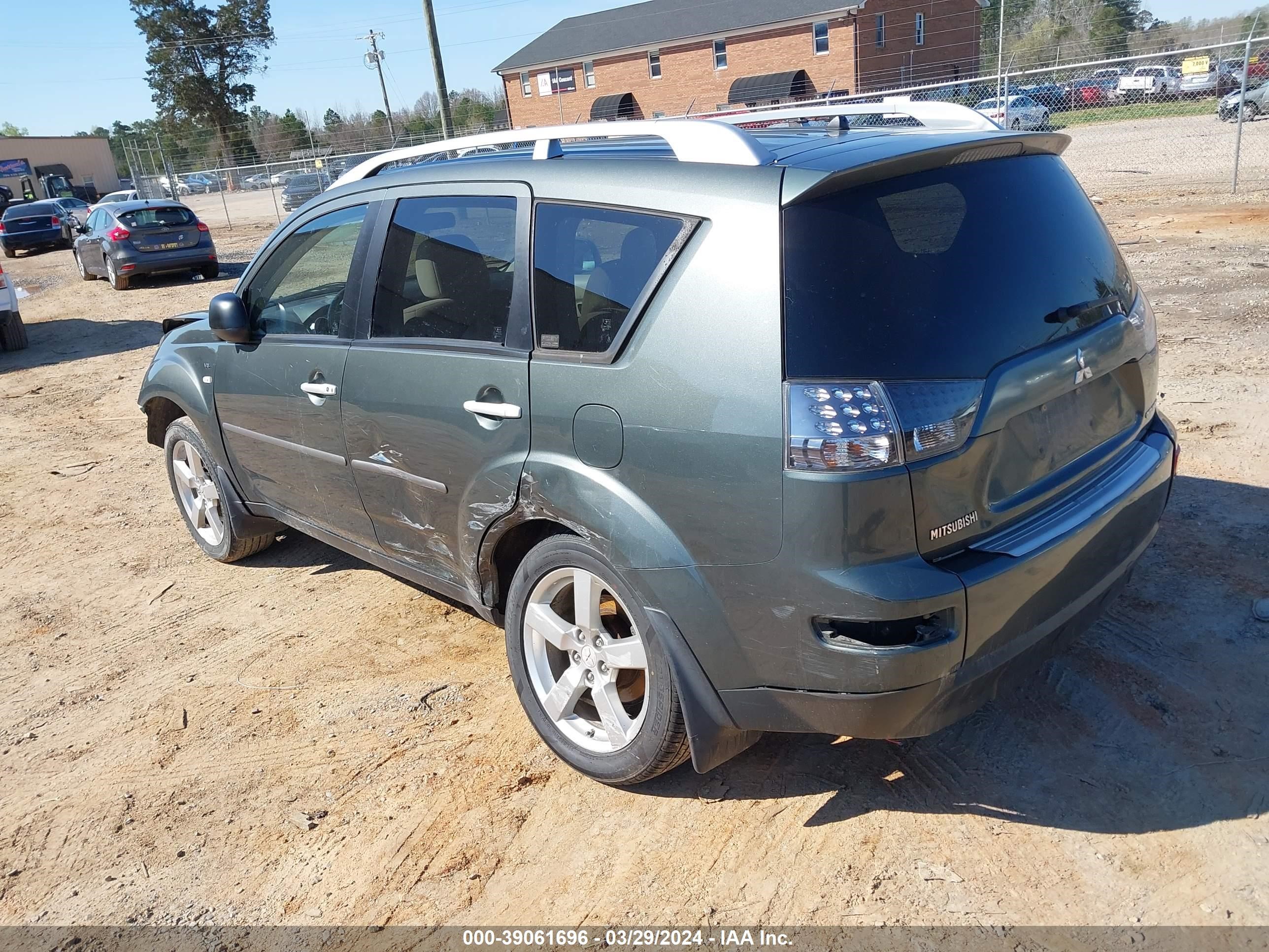 Photo 2 VIN: JA4MT41X28Z008288 - MITSUBISHI OUTLANDER 